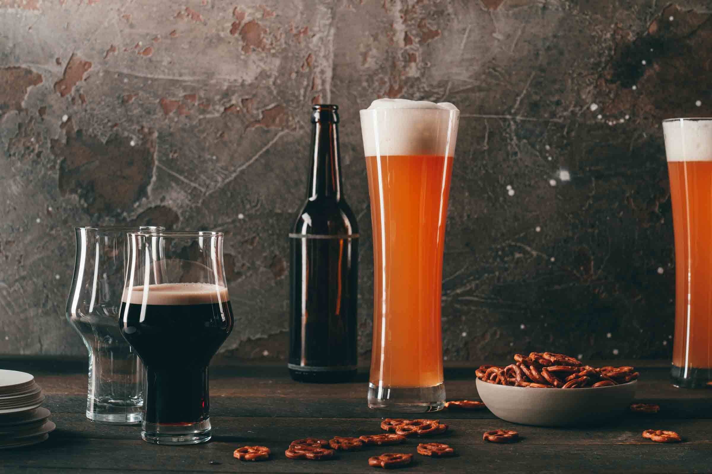 SCHOTT-ZWIESEL Bierglas »Weizenbiergläser Beer Basic 0,5 Liter 4er Set transparent«