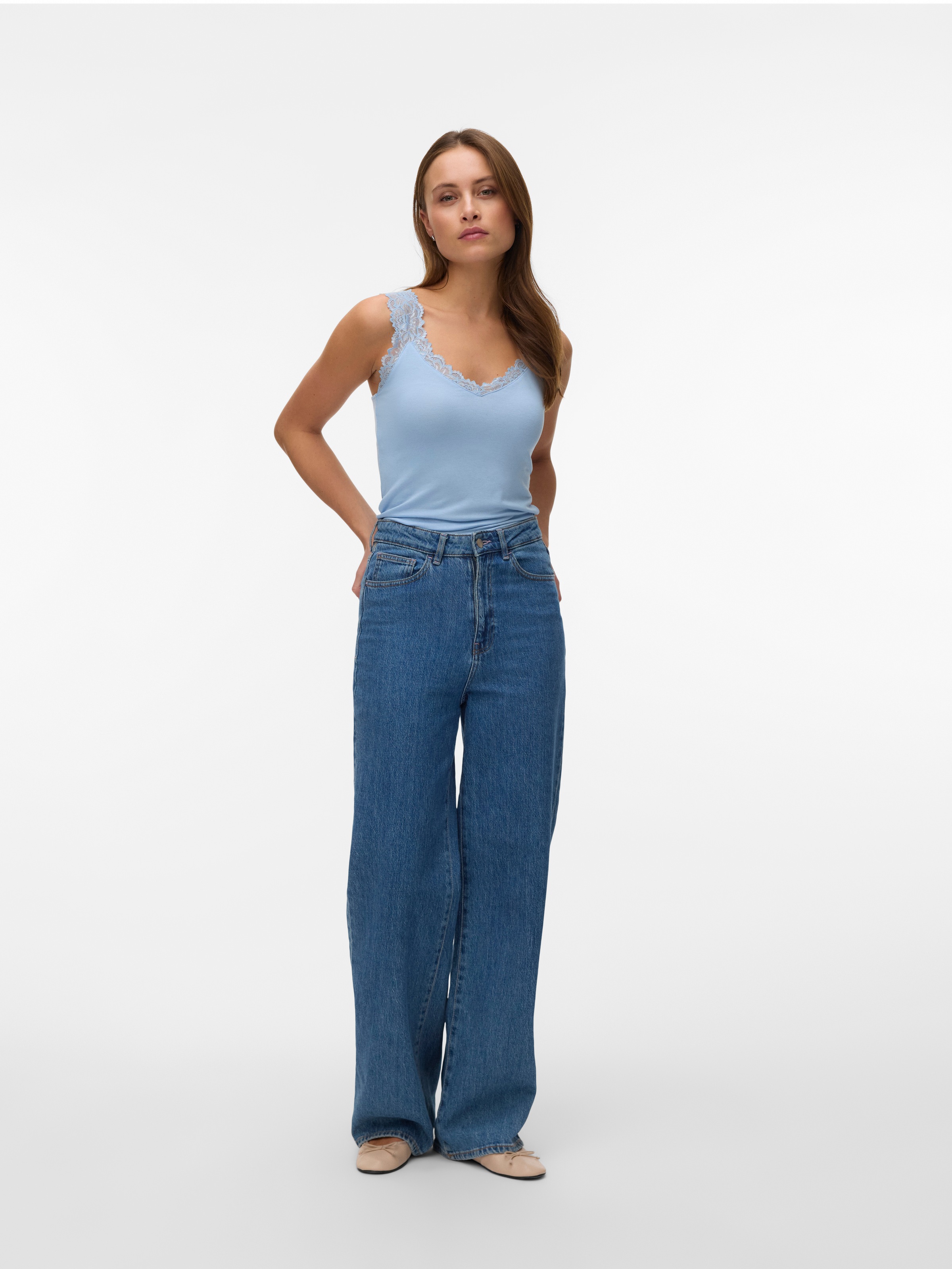 Vero Moda Trägertop »VMROSA SL TOP JRS NOOS« Viskosemischung, Spitzen Detail