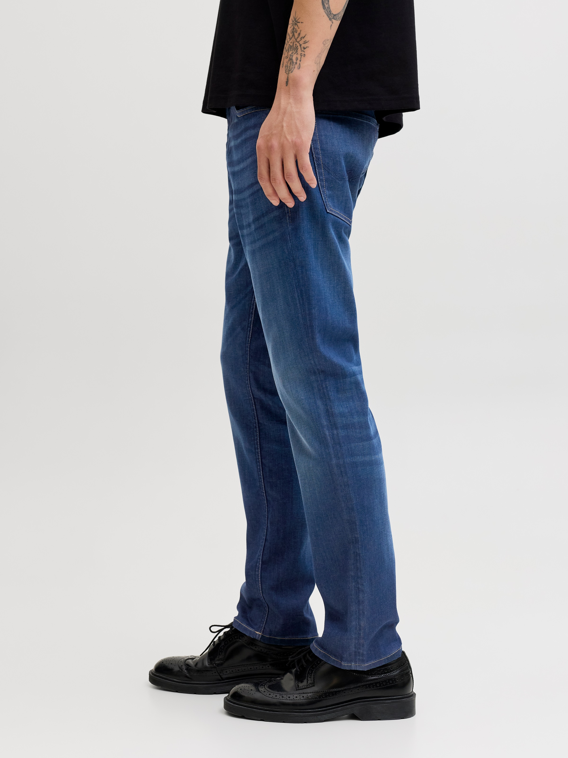 Jack & Jones Regular-fit-Jeans »JJICLARK mit Used-Look und Stretch für den Alltag« mit Abriebeffekten