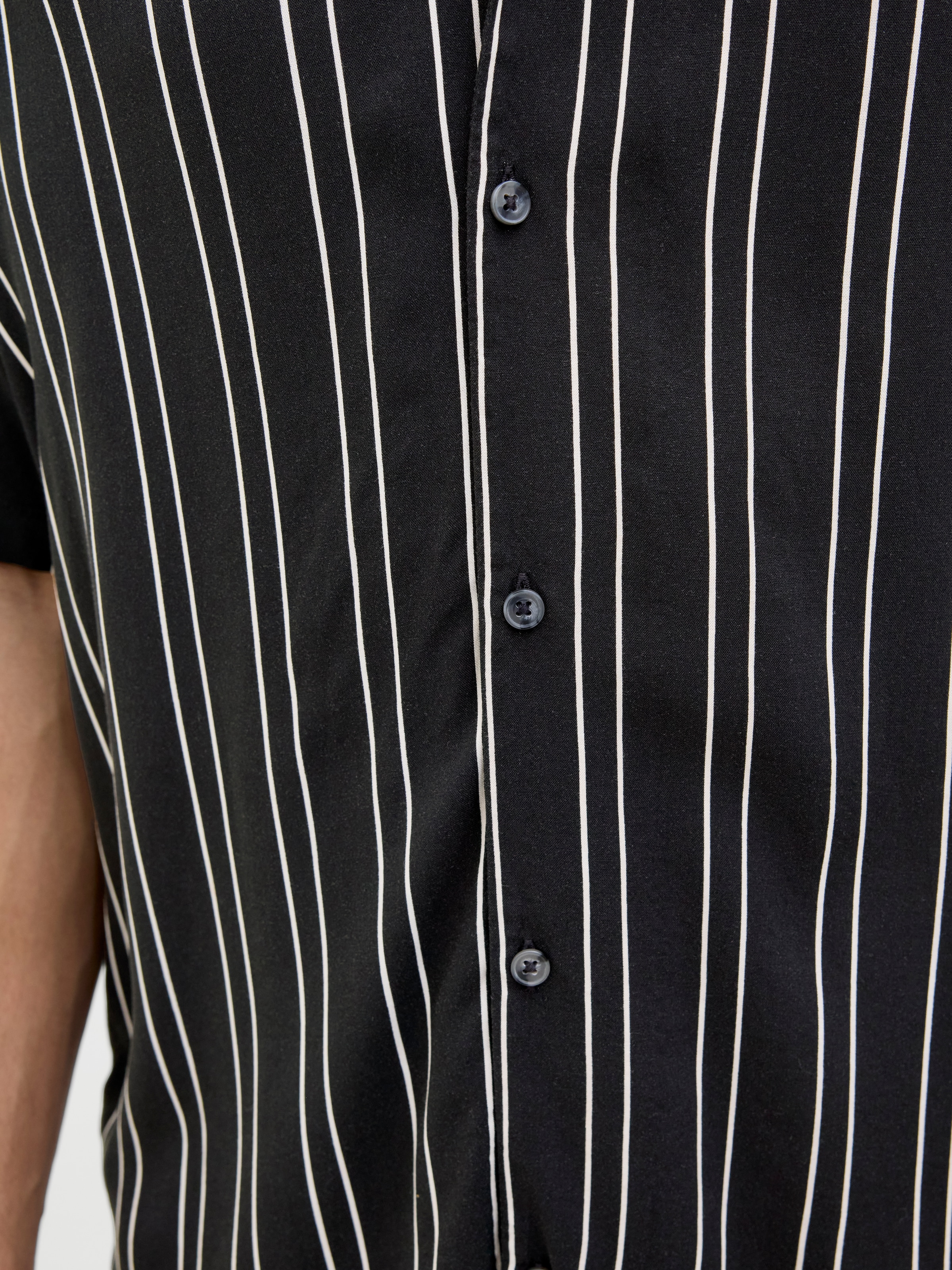 Jack & Jones Kurzarmhemd »JJEJEFF STRIPE RESORT SHIRT SS SN«, mit Streifen Muster