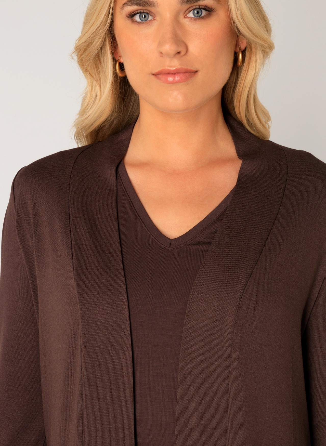 Base Level Strickjacke »Yayla«, In elastischem Feinstrick