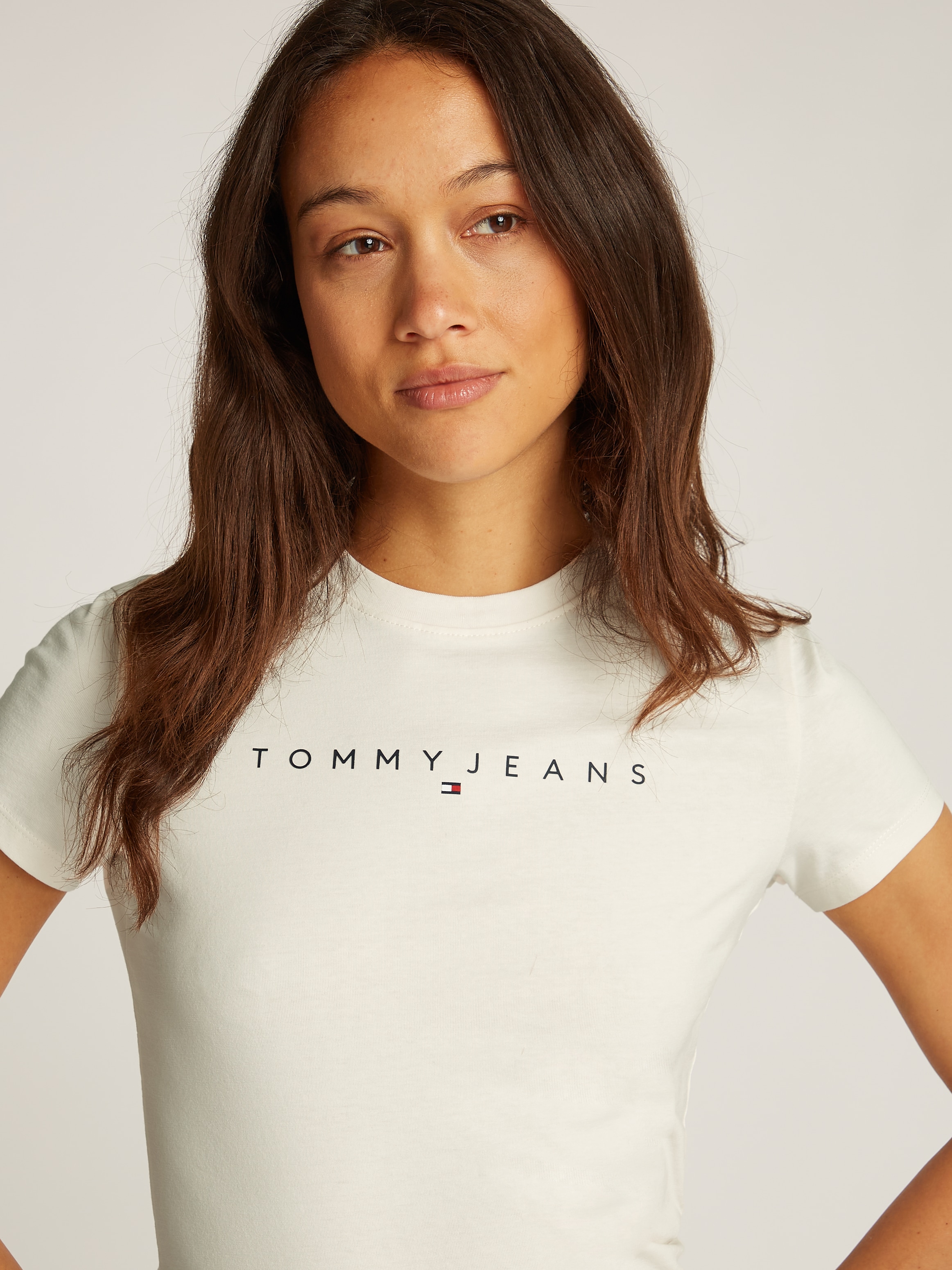 Tommy Jeans Curve T-Shirt »TJW SLIM LINEAR TEE EXT«, in Große Größen