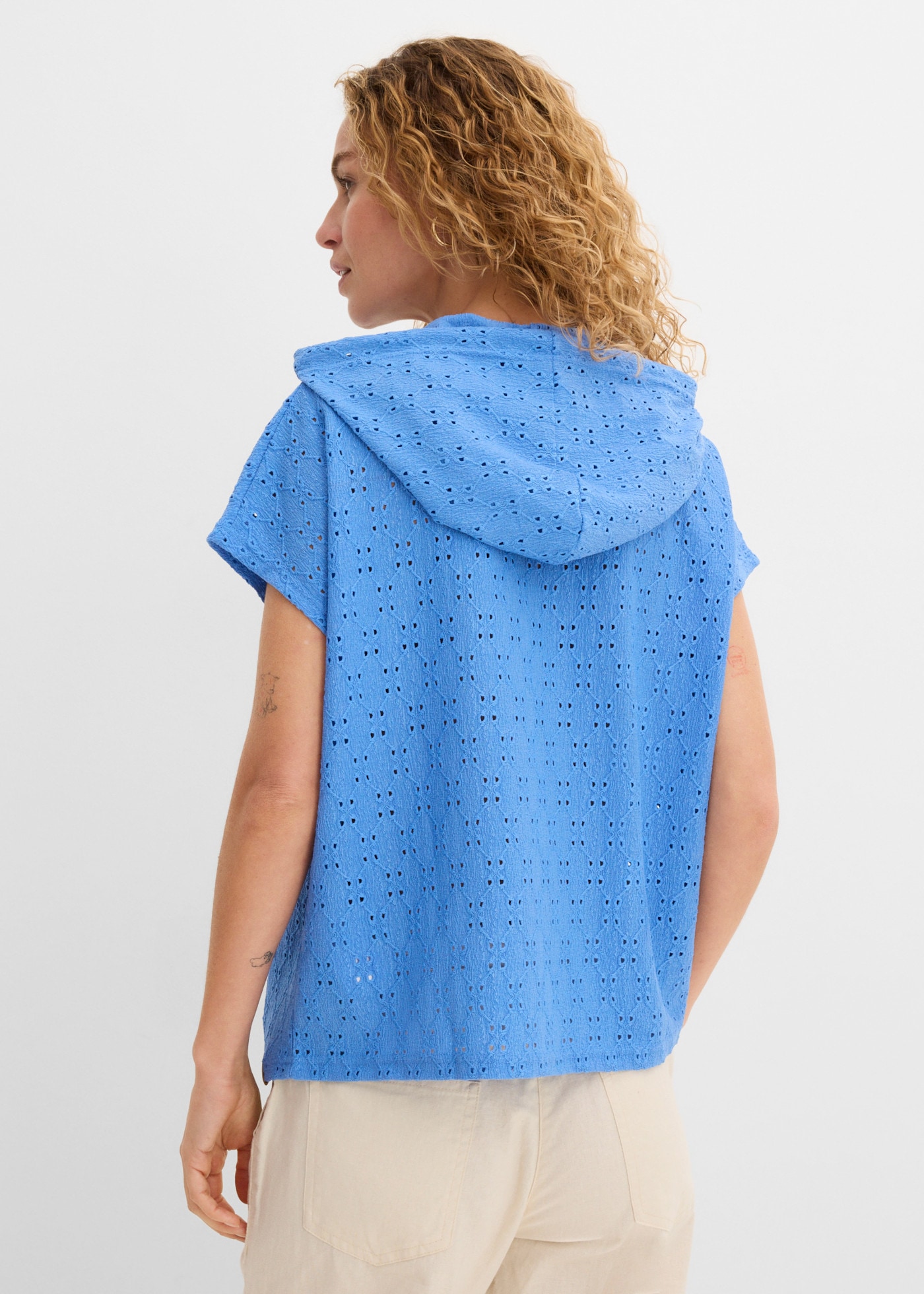 bonprix Henleyshirt lockerer Schnitt, Oversize-Passform, mit Kapuze, Kurzarm-Design