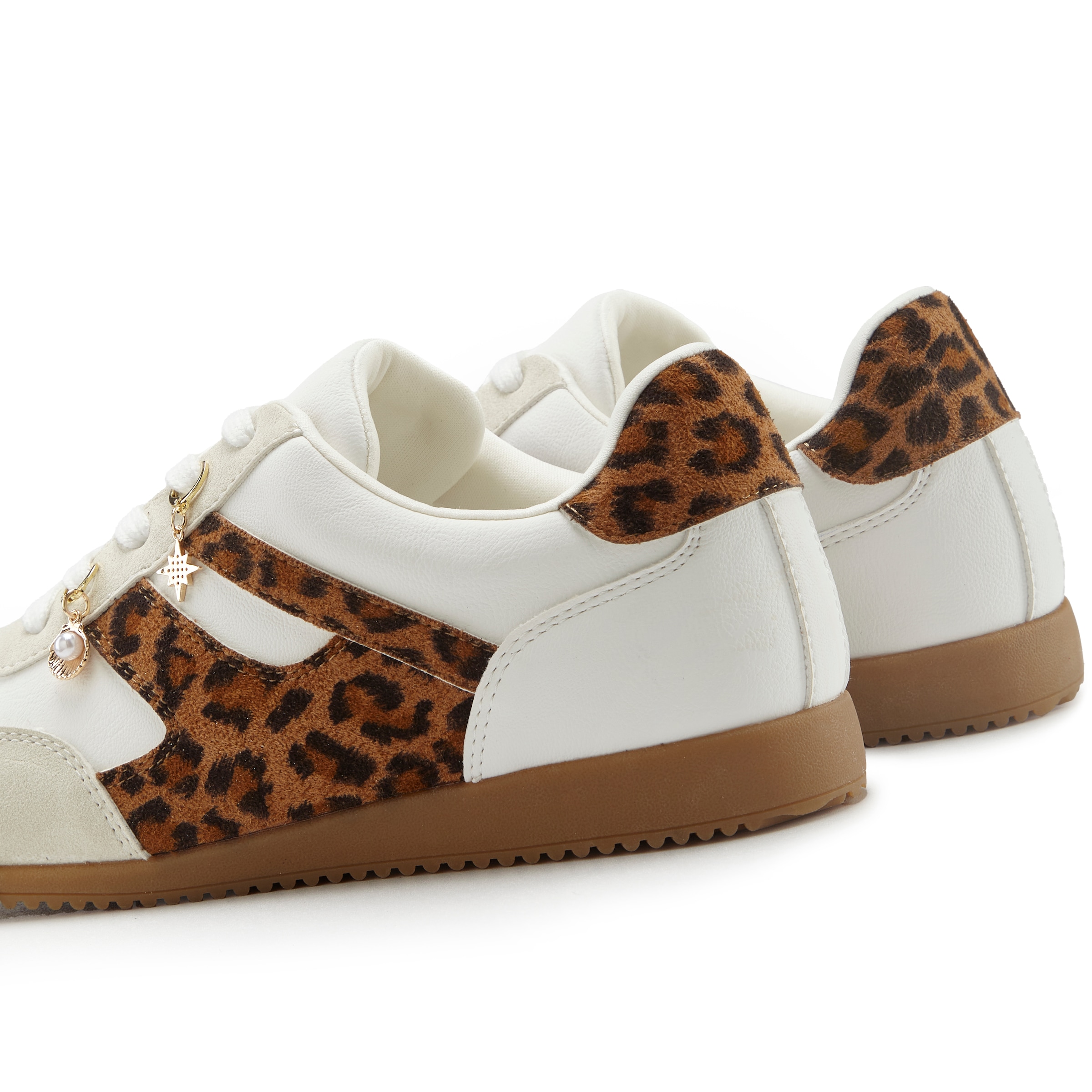 LASCANA Sneaker  Schnürhalbschuh, Freizeitschuh mit abnehmbaren Schmucksteinen VEGAN