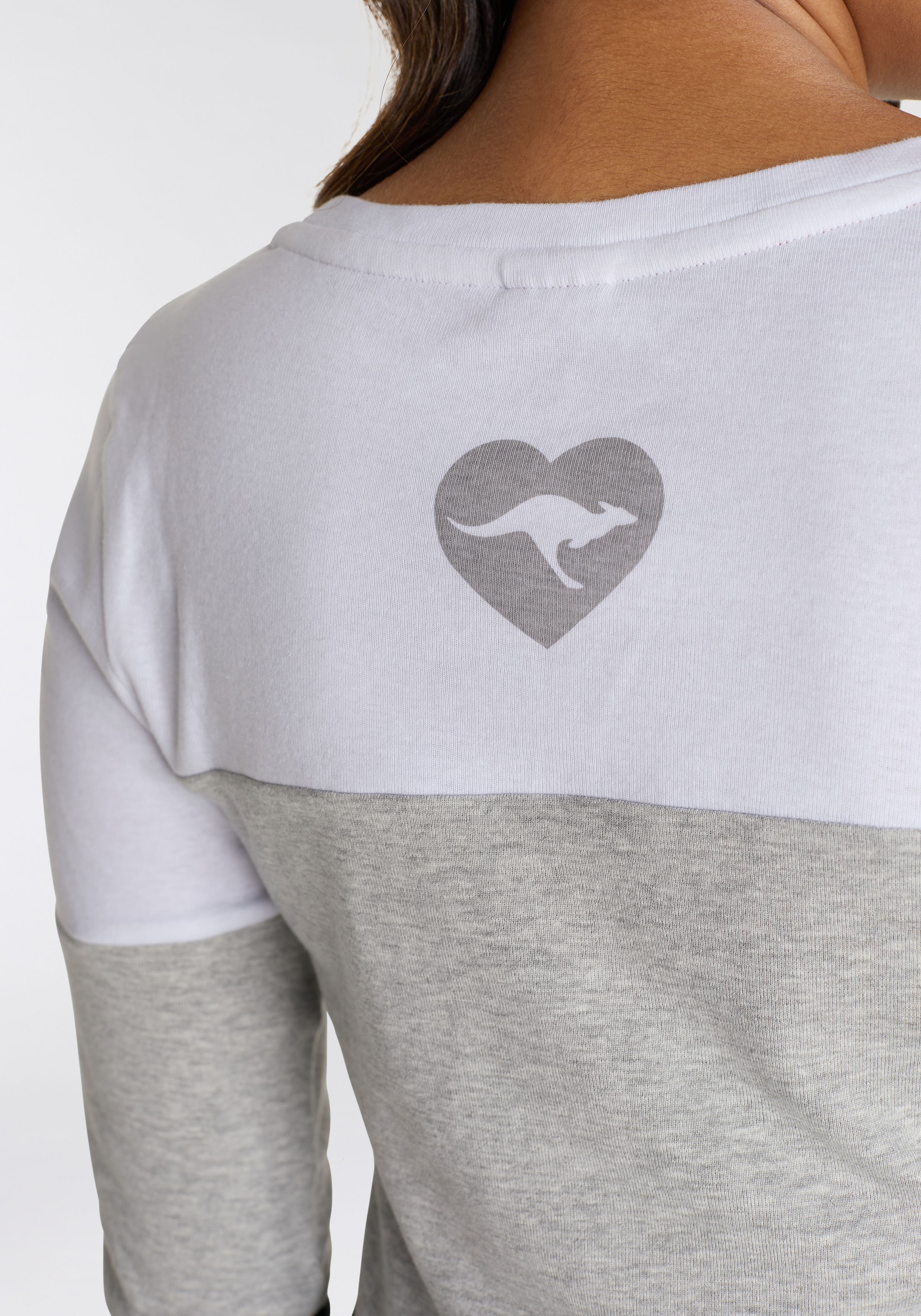 KangaROOS Longsleeve, mit Langarm, figurbetonte Passform, Colourblocking-Optik