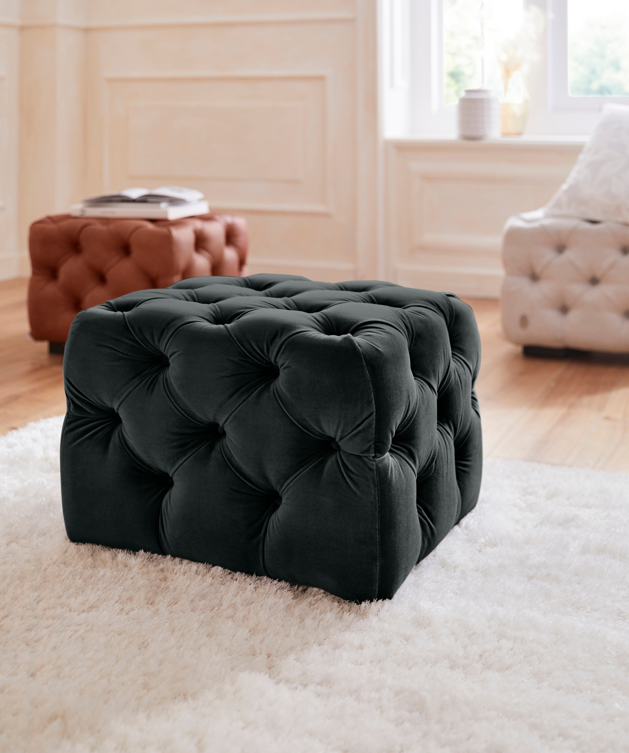 Polsterhocker »Kalina«, mit klassischer Chesterfield-Knopfheftung, passend zur Serie...