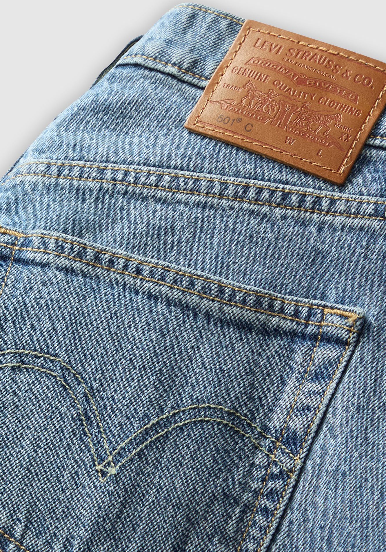 Levi's® Stretch-Jeans »LV Jeans 501 CURVE BLACKS«, mit gerader Beinform