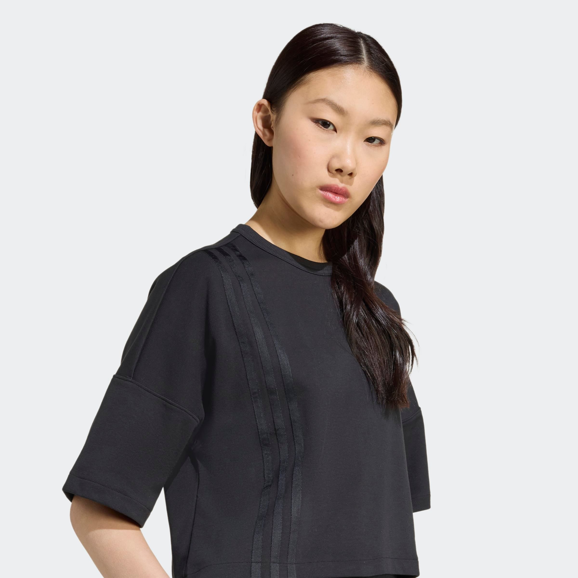 adidas Originals T-Shirt »3 STRIPES TEE« sportlicher Schnitt, lockere Passform, versetzte 3-Streifen