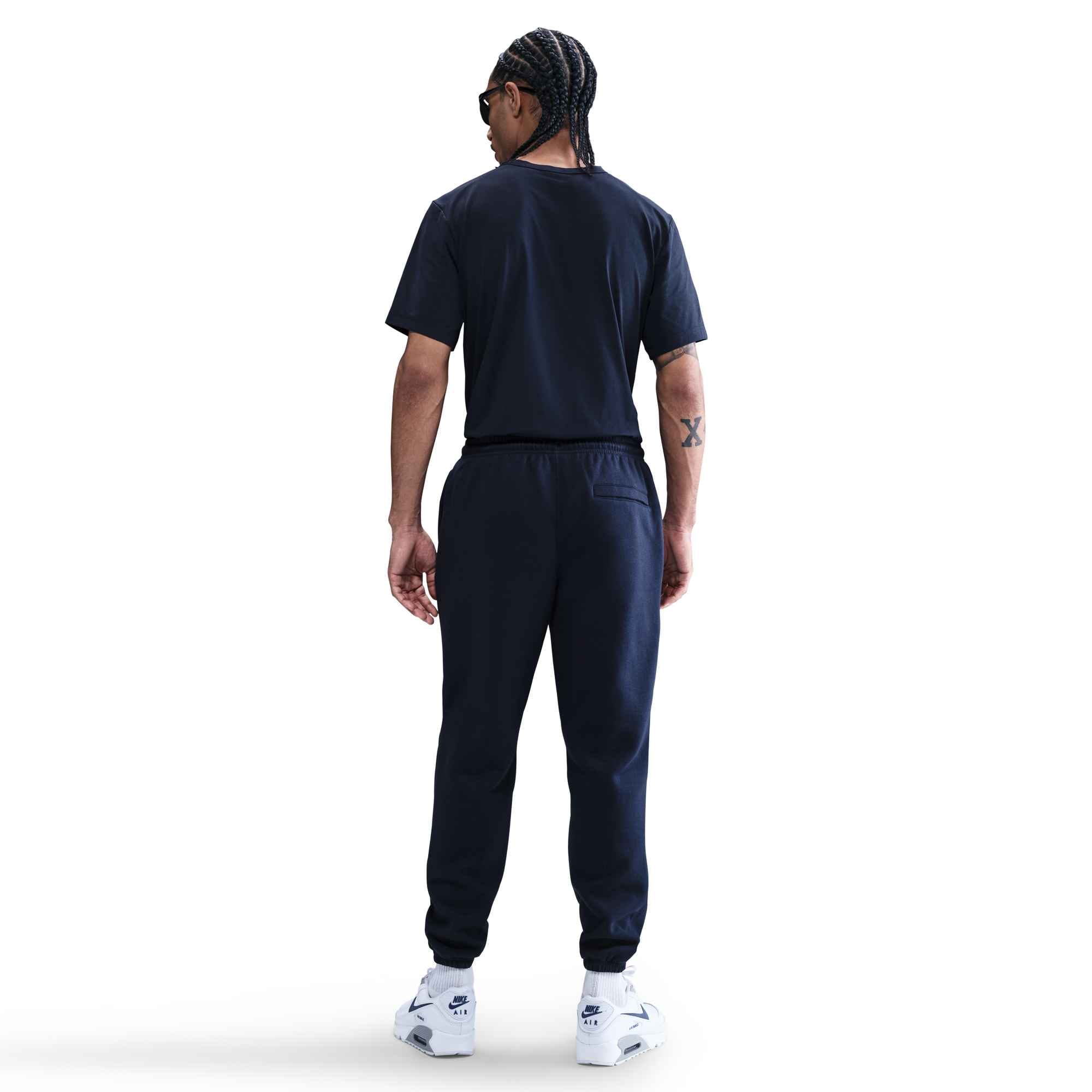 Nike Sportswear Sporthose »M NK CLUB BB CUFF PANT«  mit angerautem Fleece innen, mit seitlichen Taschen