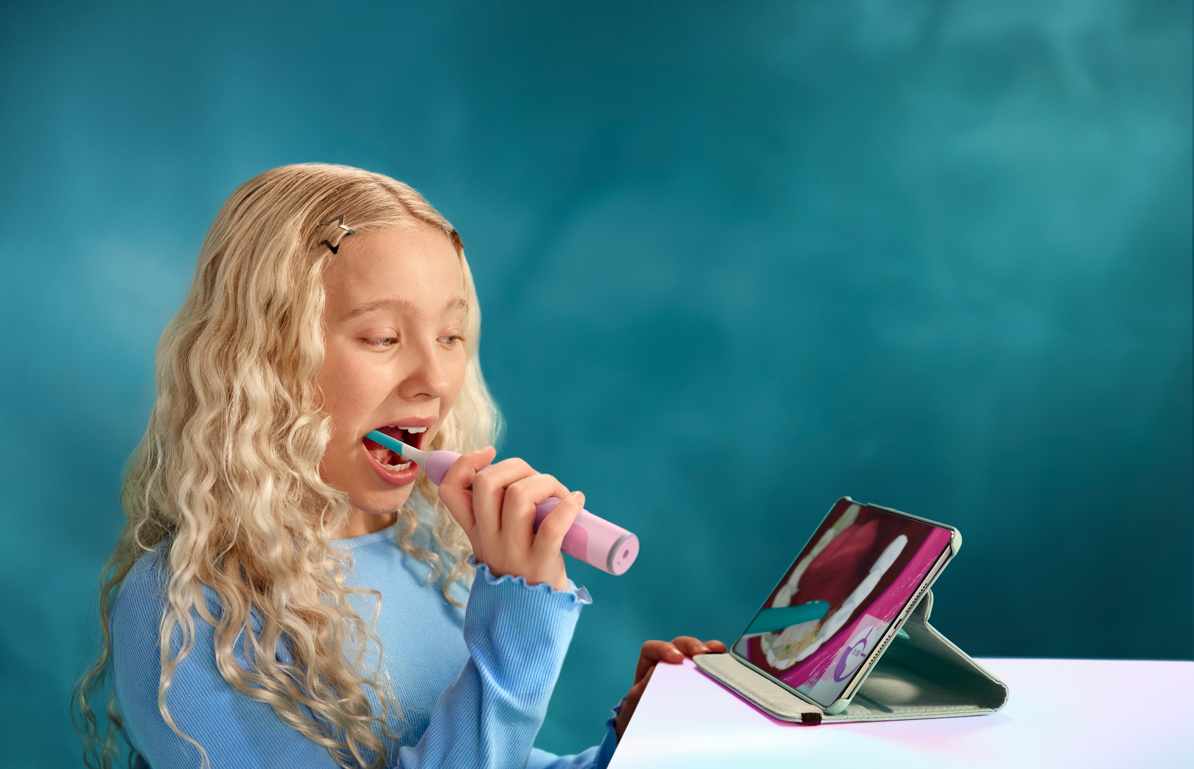 Philips Sonicare Elektrische Zahnbürste »For Kids Smart HX6600« 2 Stk. Aufsteckbürsten mit App-Anbindung, 2 Putzprogrammen und 21 Tagen Akkulaufzeit