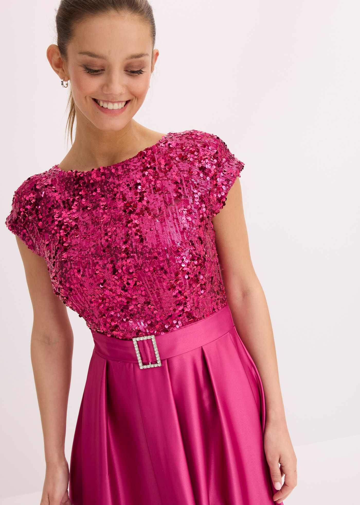 bonprix Abendkleid für festliche Anlässe, aus glänzendem Satin, ausgestellte Passform