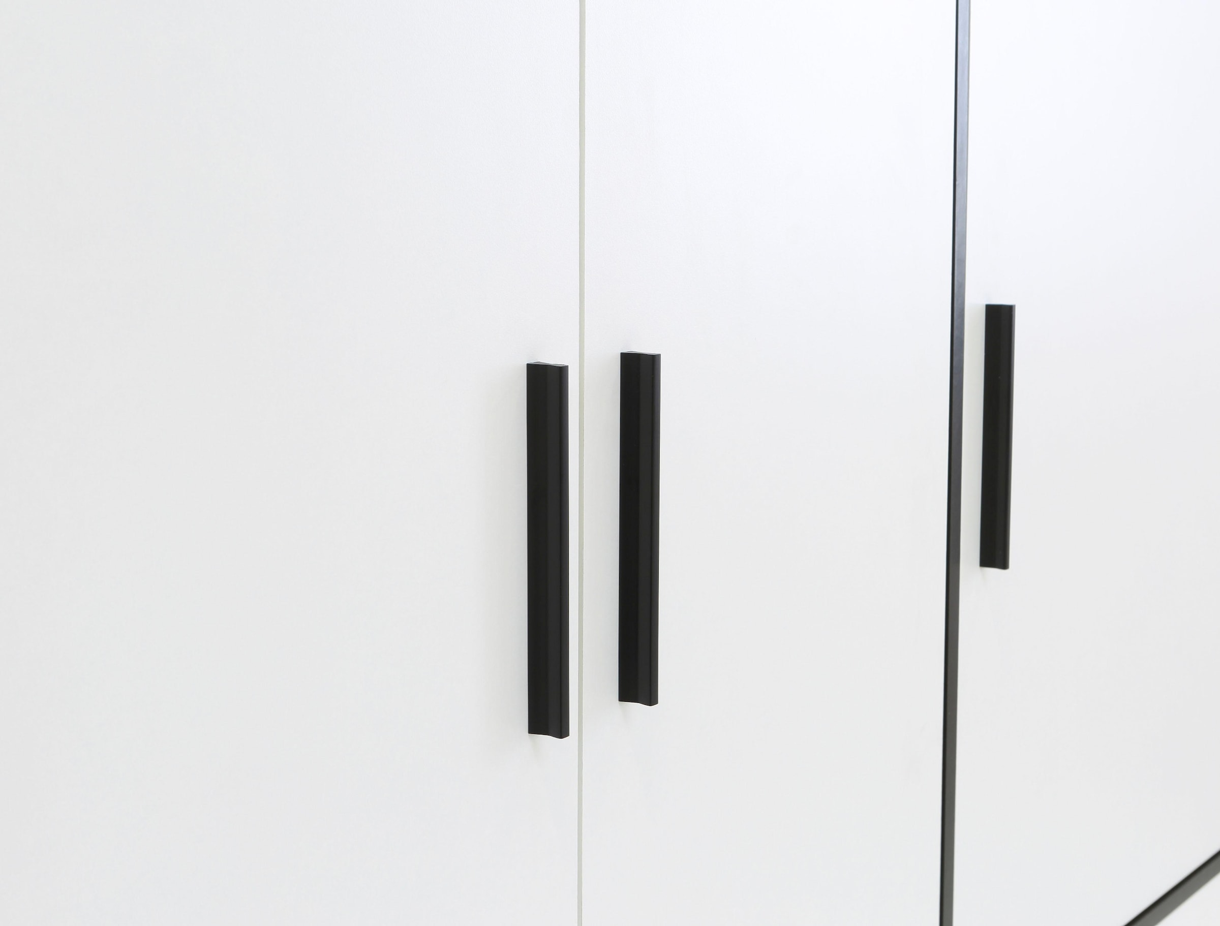 FORTE Kleiderschrank »Jupiter, Made in Europe, mit Schubladen«, (Maße (T/H): 60/200 cm), Stauraum, 2 Breiten, 4 Farben, Schubladen, variable Einlegeböden