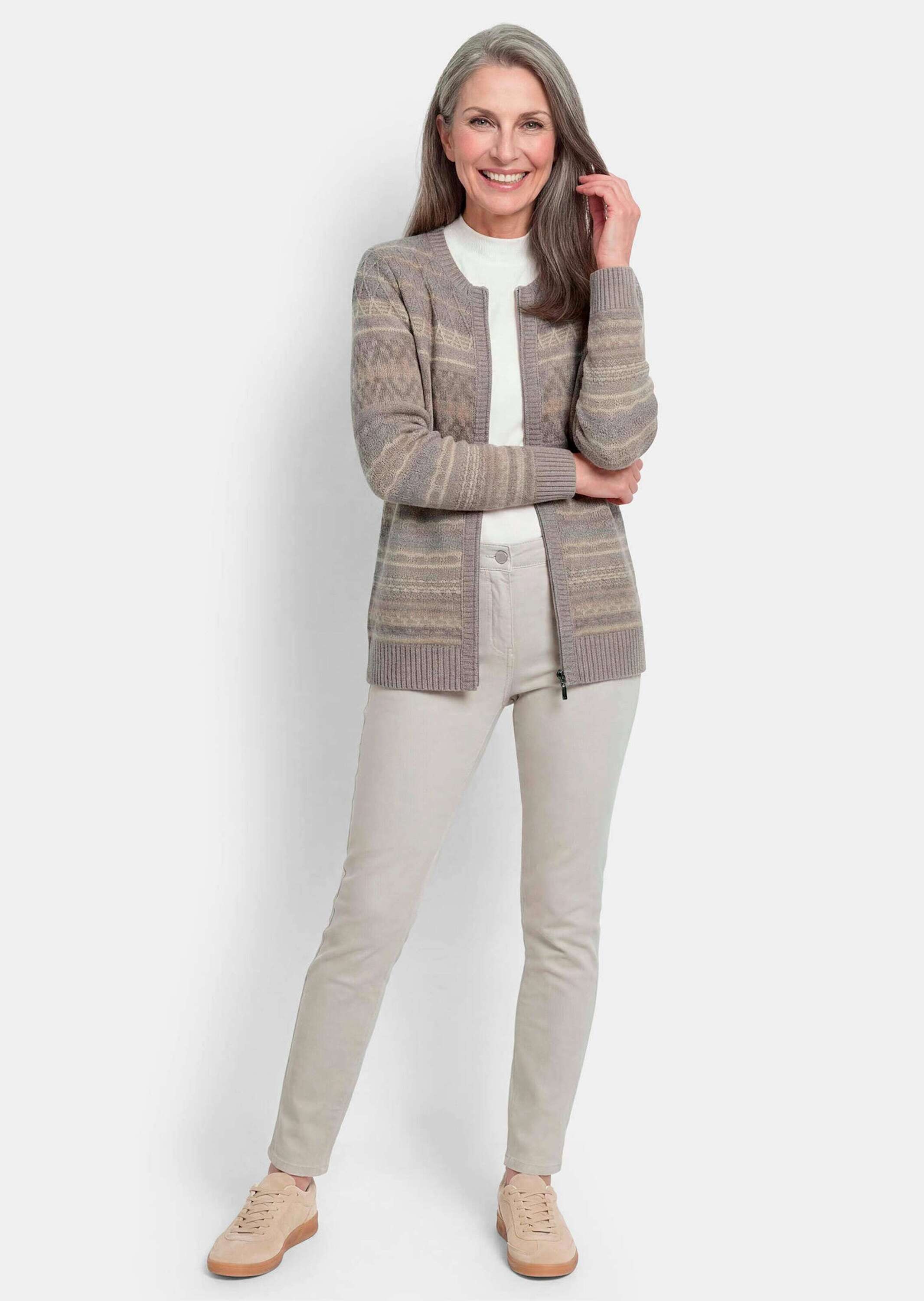 GOLDNER Strickjacke »Kurzgröße Warme Strickjacke mit Reißverschluss« Jaquard und Strukturstrick im Mix