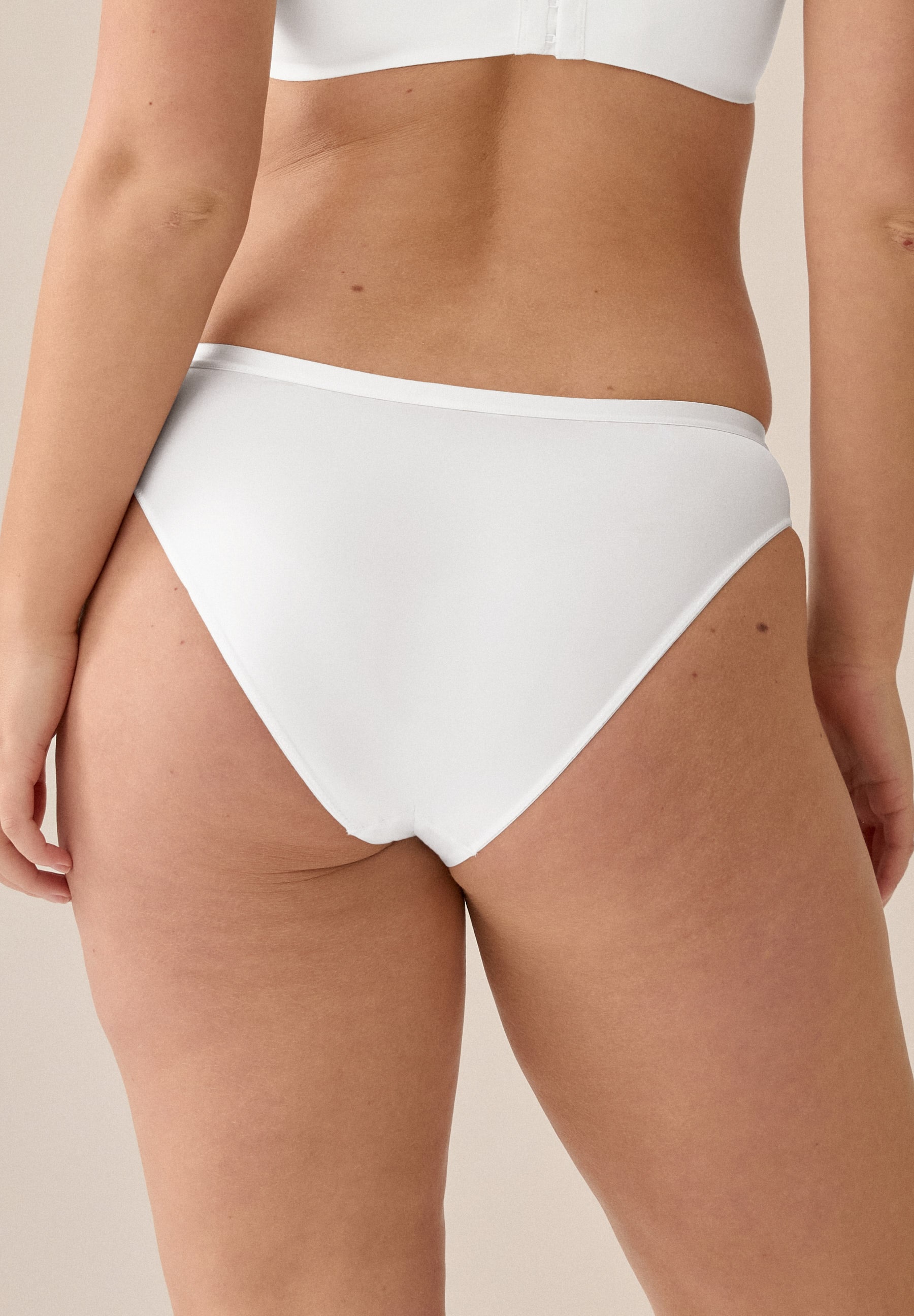 Naturana Slip »The Thursday« 1 Stk. feminin, elastisch, bequem, eng, weich