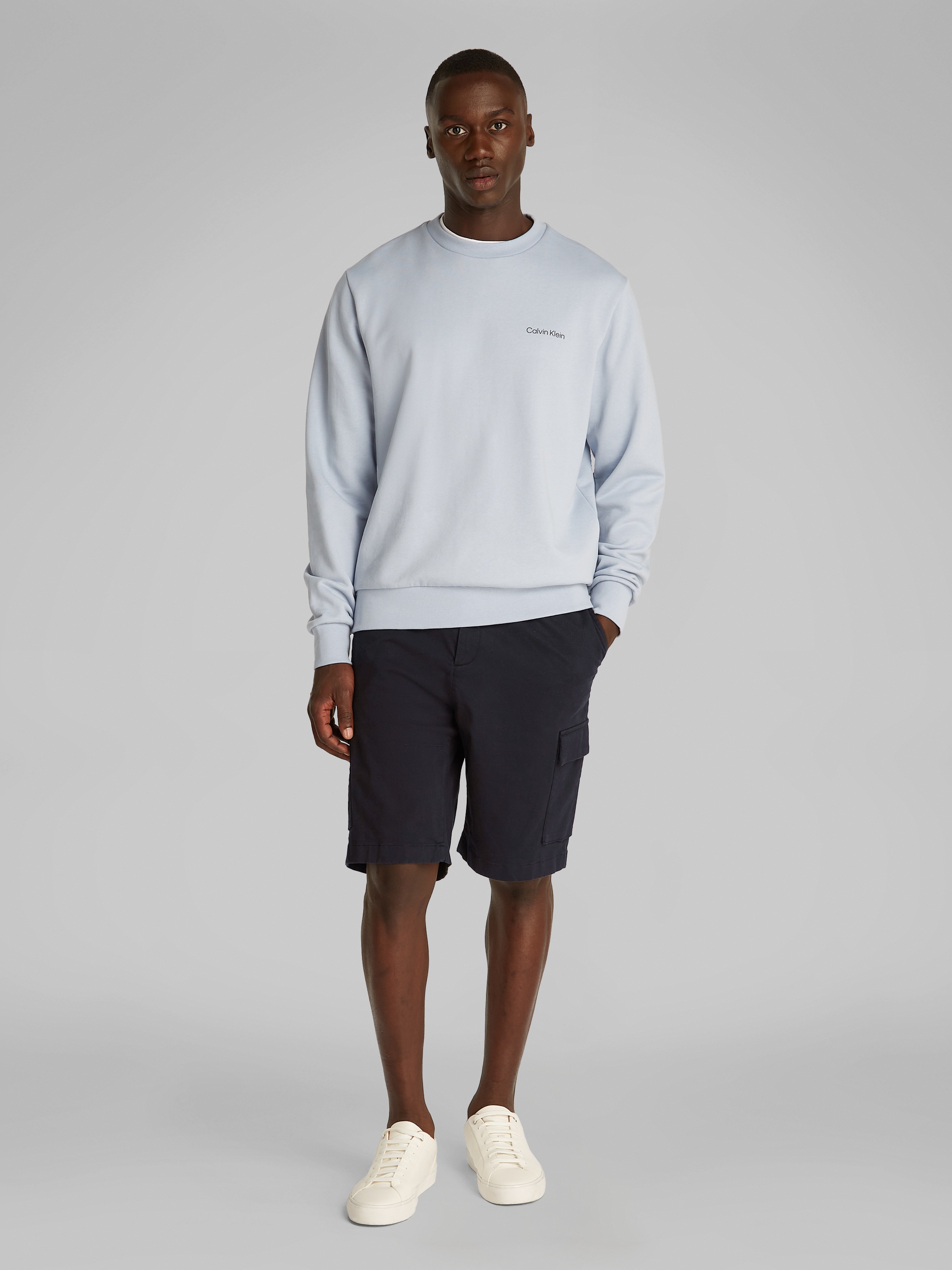 Calvin Klein Cargoshorts »MODERN TWILL CARGO SHORT«, mit Logo-Patch
