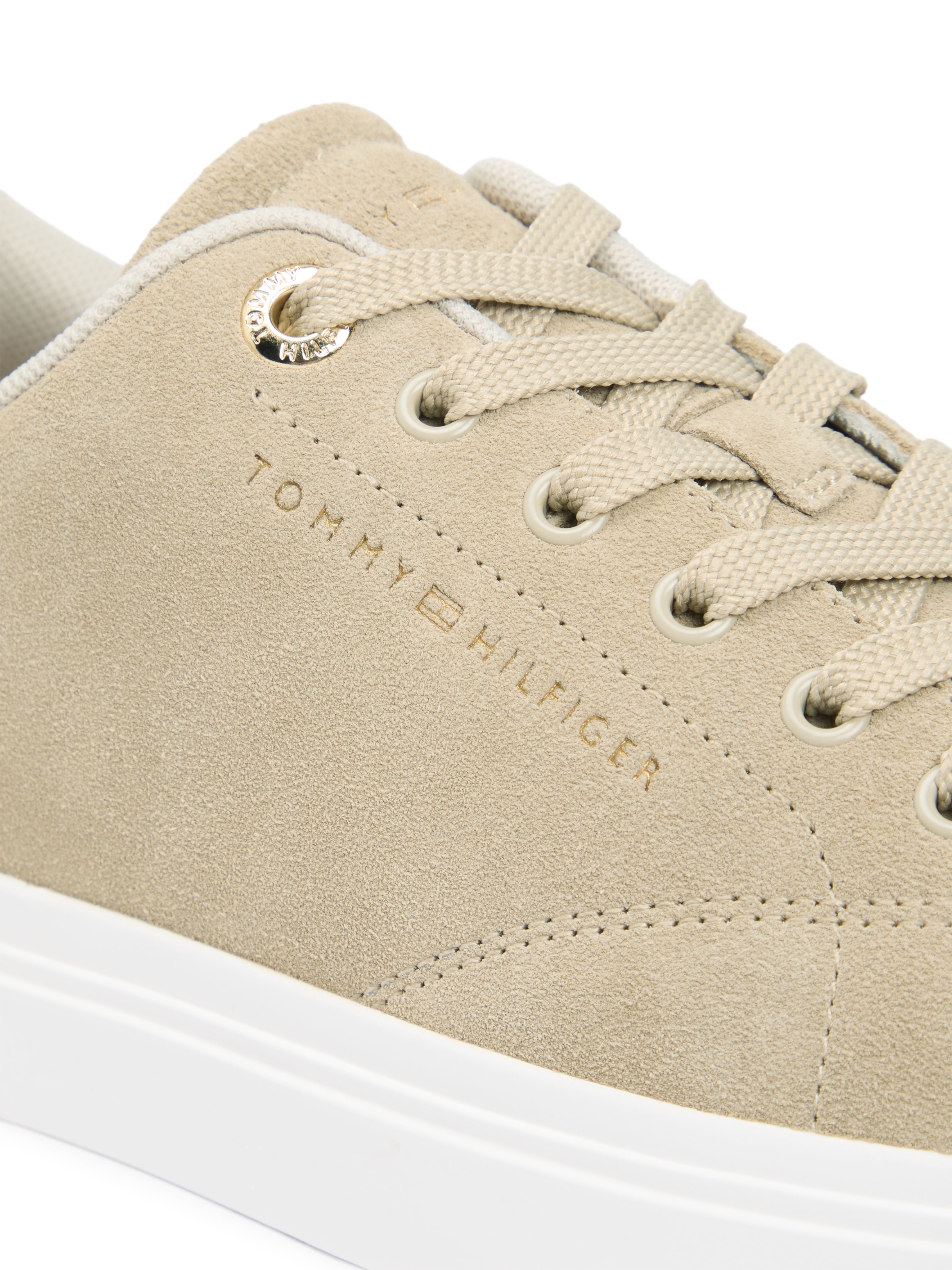 Tommy Hilfiger Plateausneaker »TH FEMININE CUPSOLE SUEDE«  Freizeitschuh, Halbschuh, Schnürer mit Logoschriftzügen