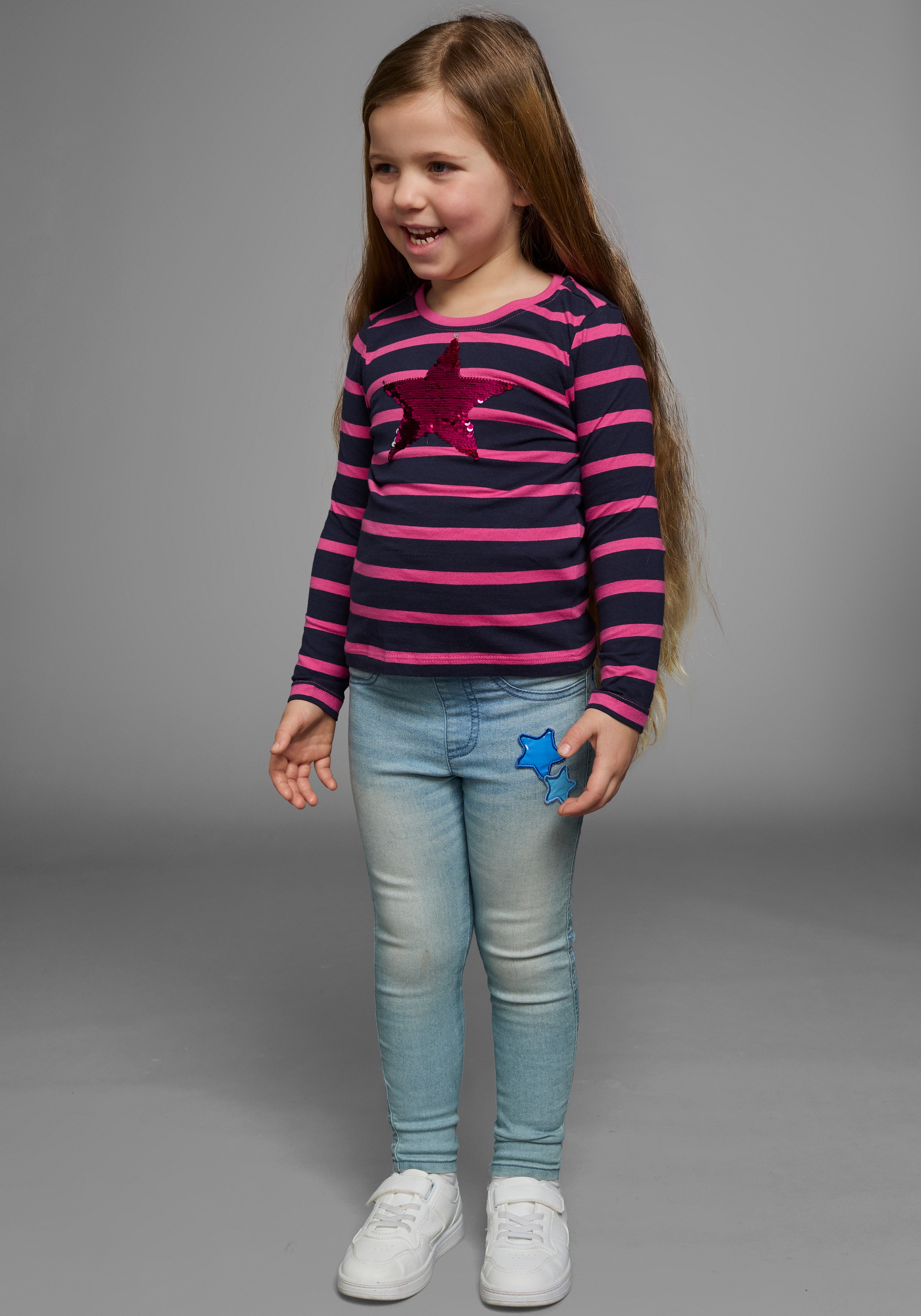 KIDSWORLD Langarmshirt »für kleine Mädchen«, langärmlig, Basic-Passform, mit mehrfarbigen Streifen