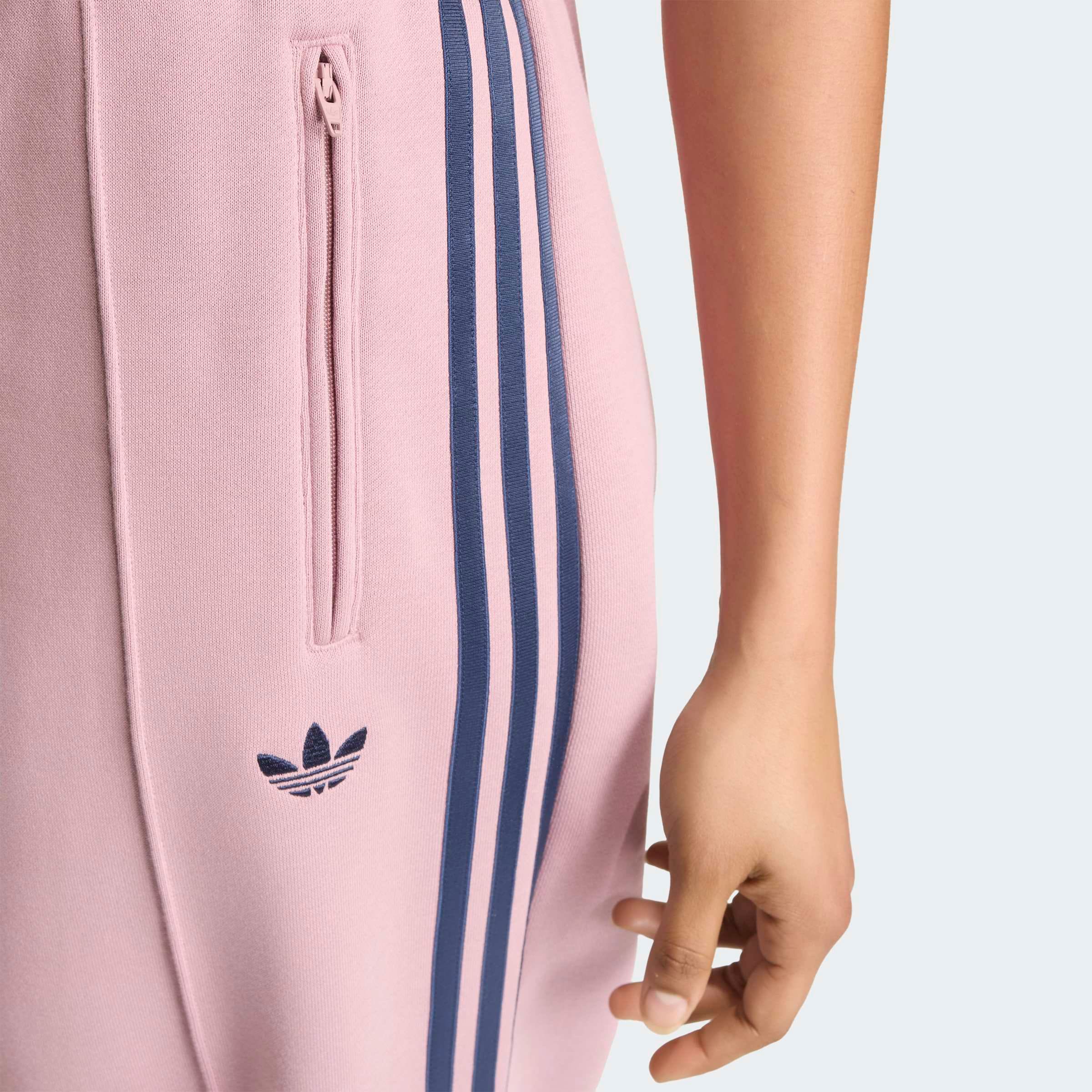 adidas Originals Sporthose »RIB FB LOOSE TP«  sportliches Design, mit gerippten Details