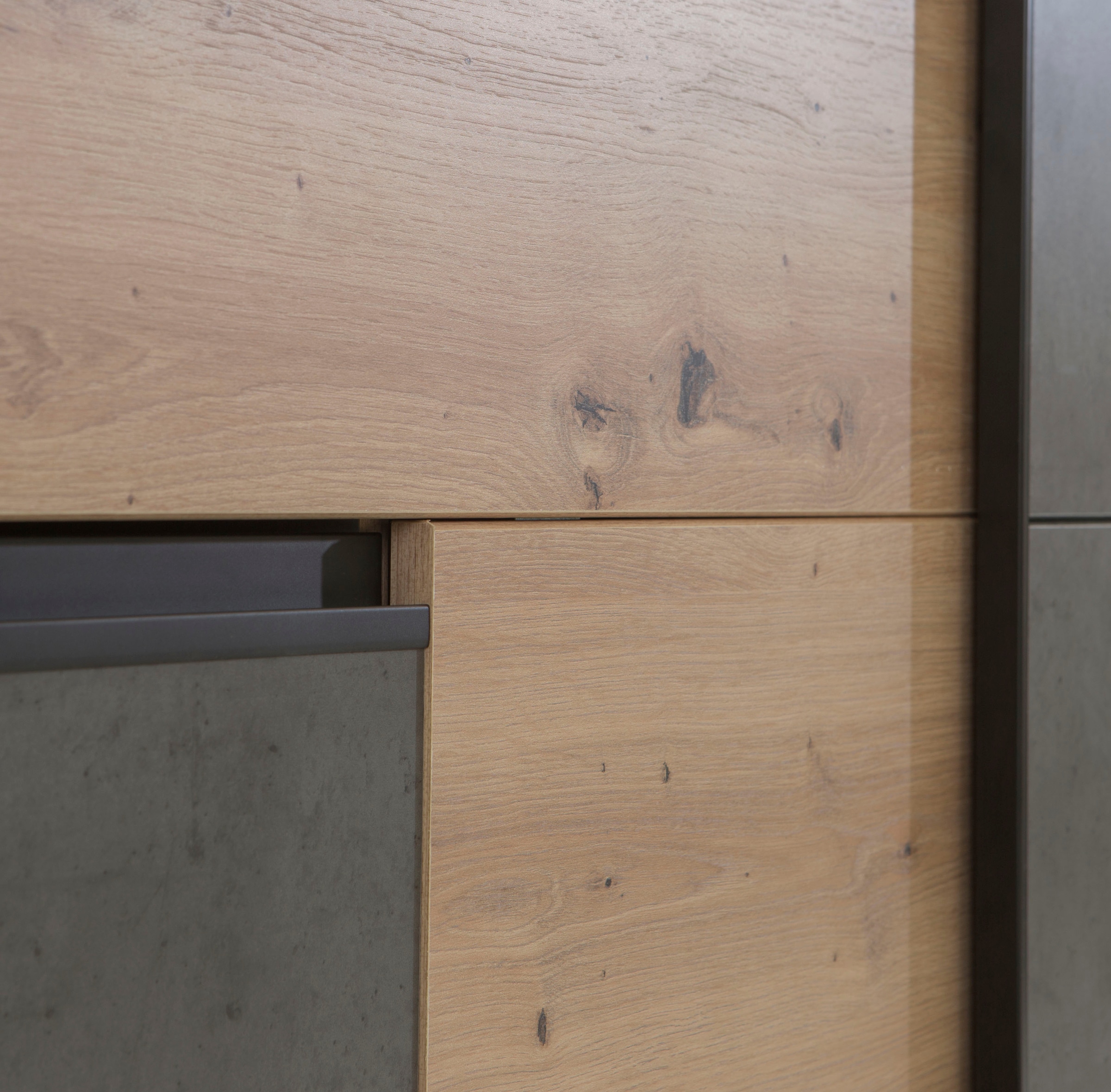 FORTE Schwebetürenschrank »Winn, Schiebetürenschrank mit 3 Schubladen, Made in Europe«, (In 2 Größen erhältlich - B/H/T ca. 170x200,5x61cm und 200x200,5x61cm), verschiedene Größen und Farben, sehr viel Stauraum