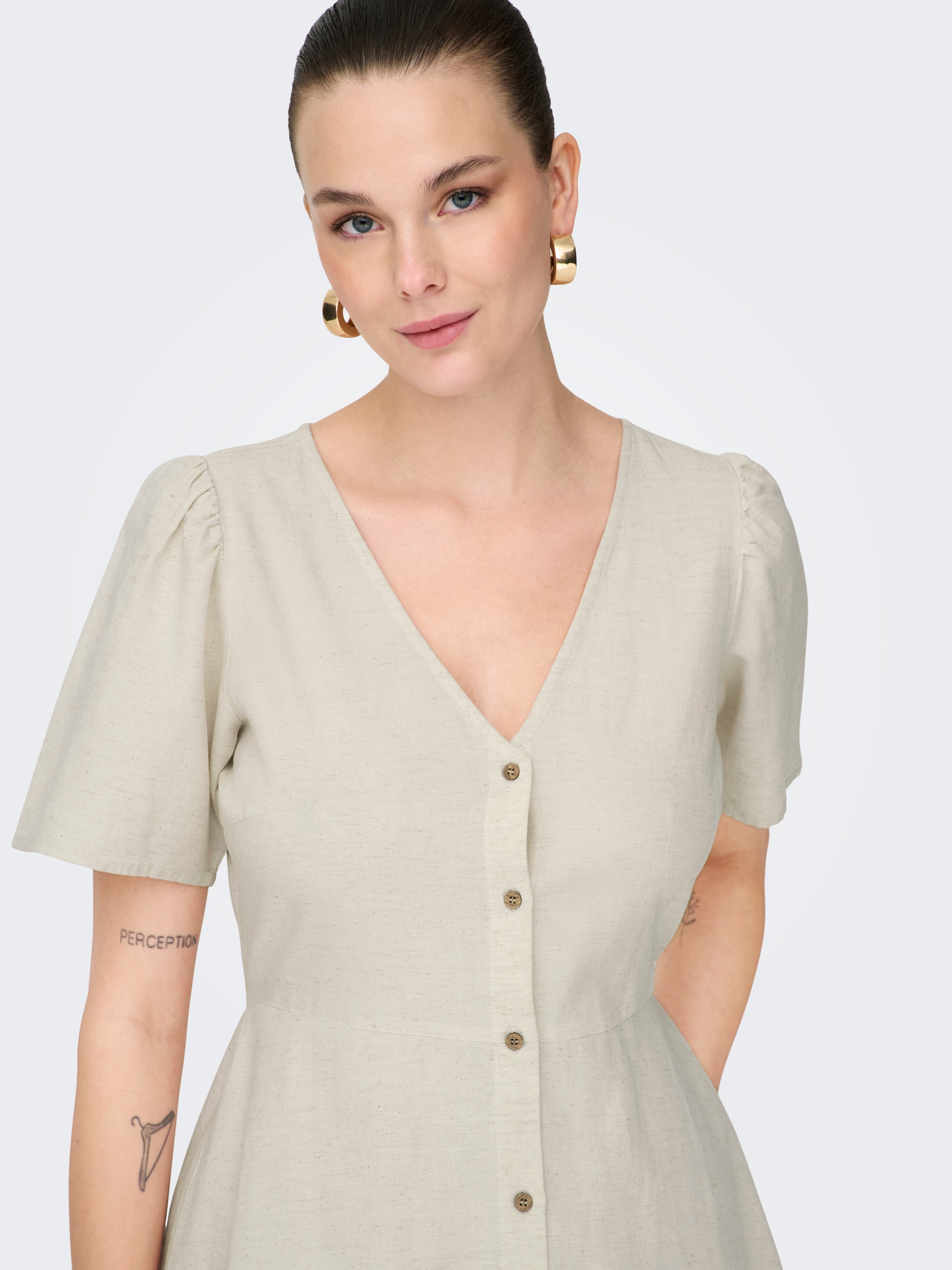 ONLY Minikleid »ONLVITA LIFE S/S SHORT DRESS NOOS WVN« Viskosemischung, regular fit