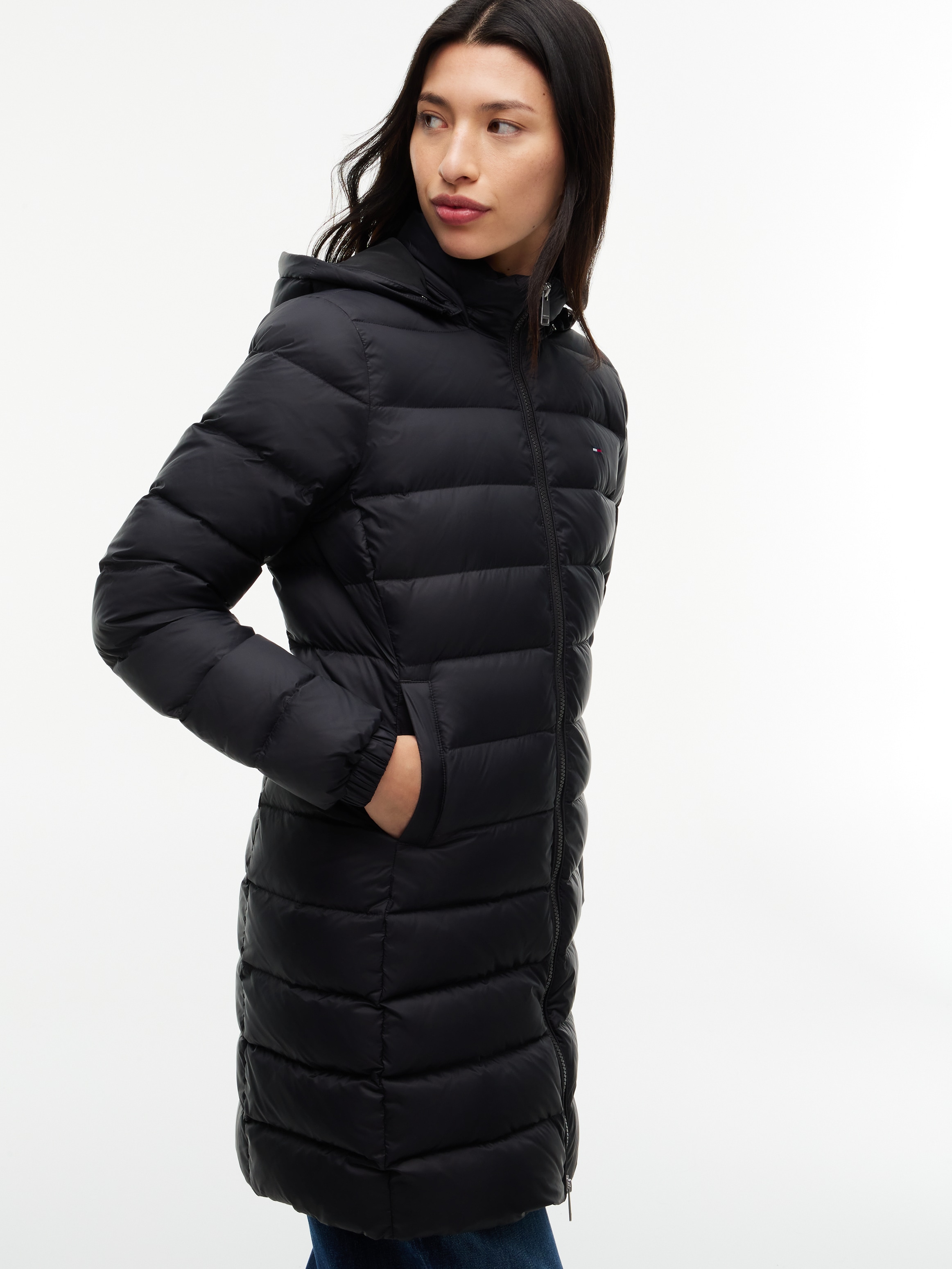 Tommy Jeans Steppmantel »TJW ESSENTIAL HOODED DOWN COAT« mit Fellimitat, Logostickerei