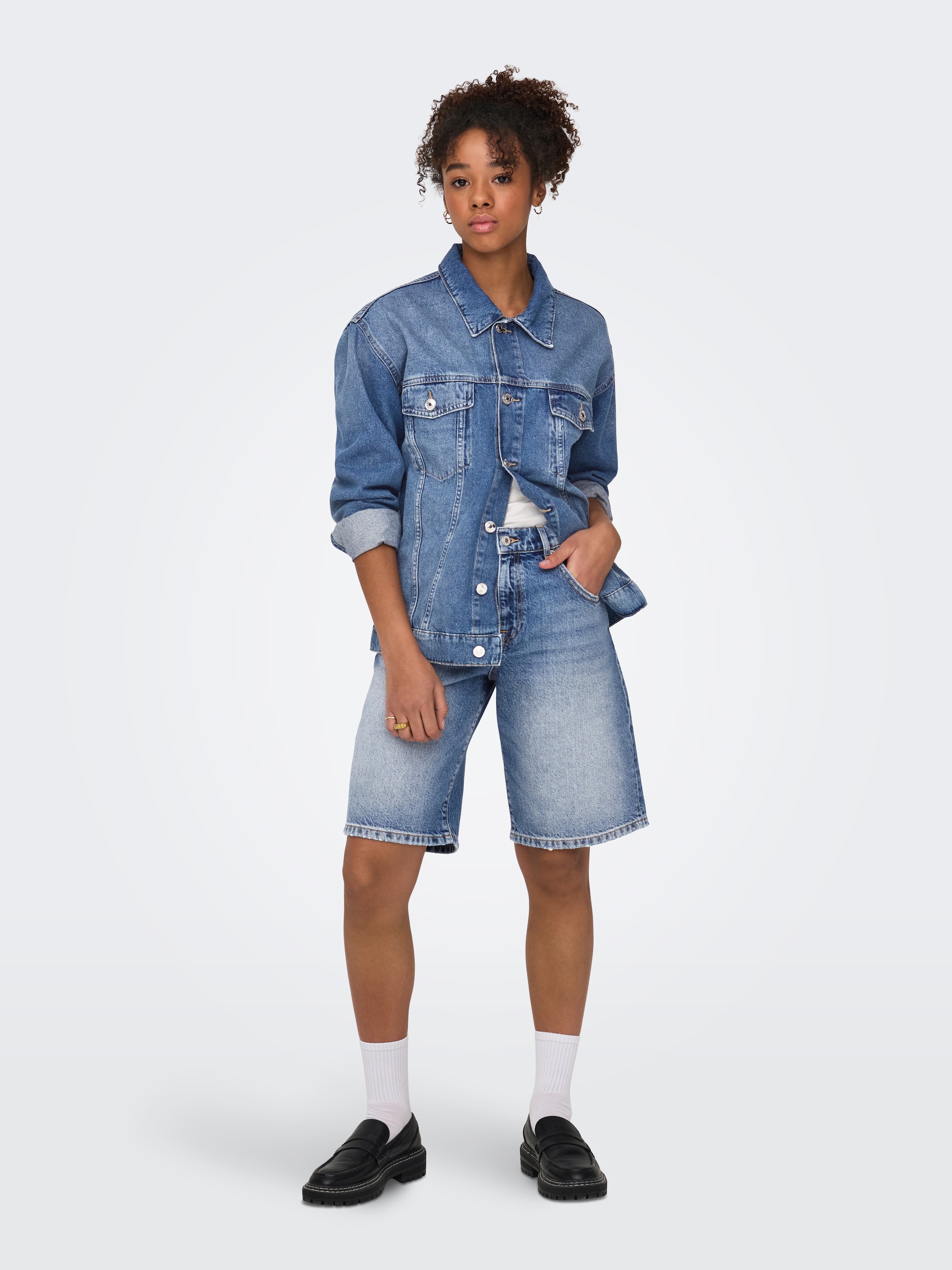 ONLY Jeansbermudas »ONLMATE REG BAGGY LONG SHORTS DNM NOOS« Baumwolle, Regular Waist