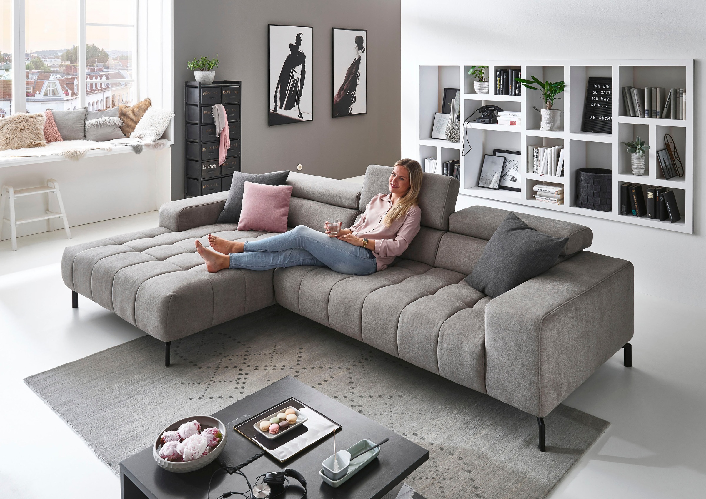 Die PlanBar Ecksofa »MP-IN18022 L-Form«, mit Kopfteilverstellung & Zierkissen, optional Sitztiefenverstellung