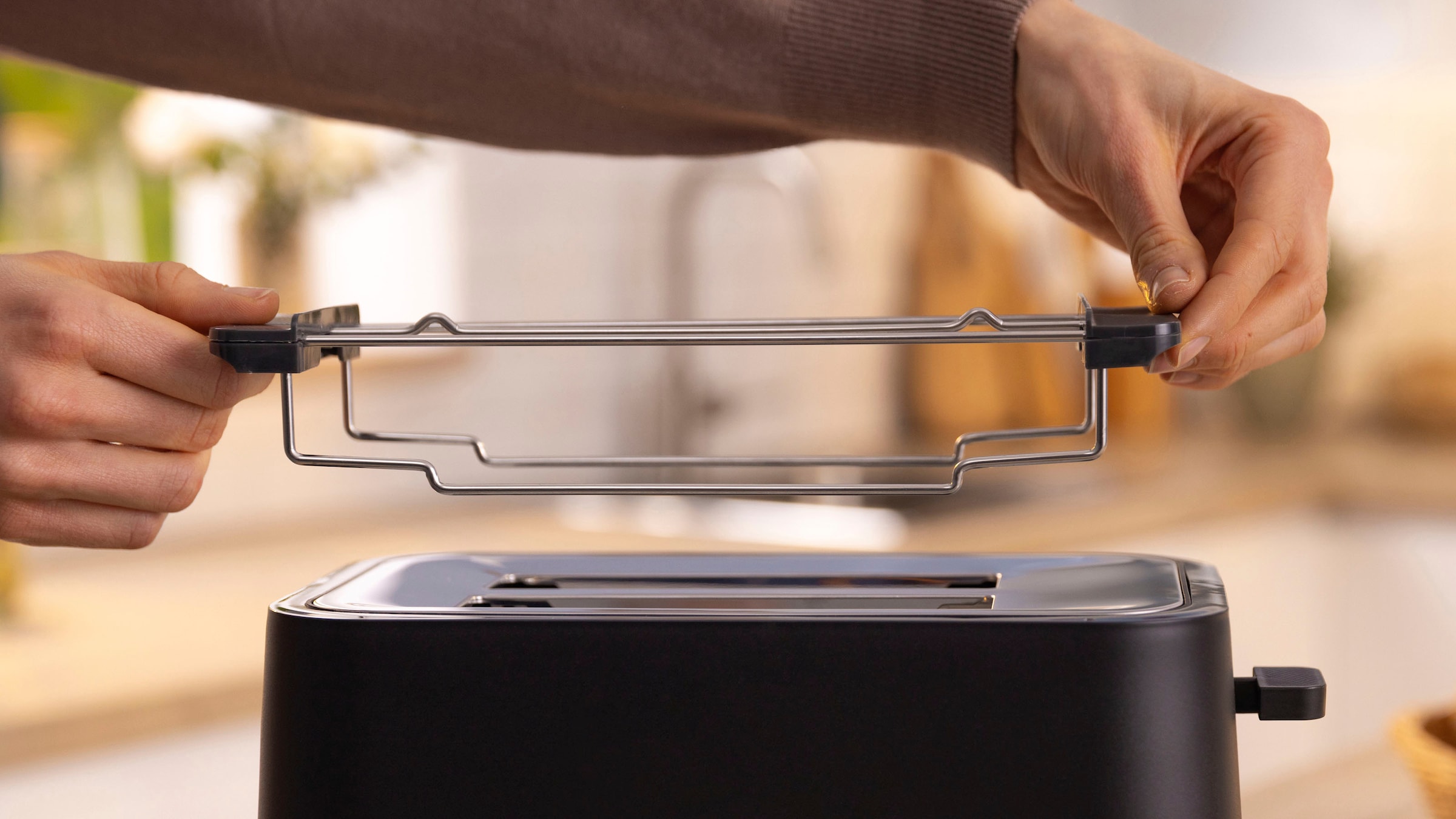BOSCH Toaster »MyMoment TAT3M123«, 2 Schlitze, für 2 Scheiben, 950 W, entnehmbarer Brötchenaufsatz, Auftaufunktion, Brotzentrierung, AutoOff
