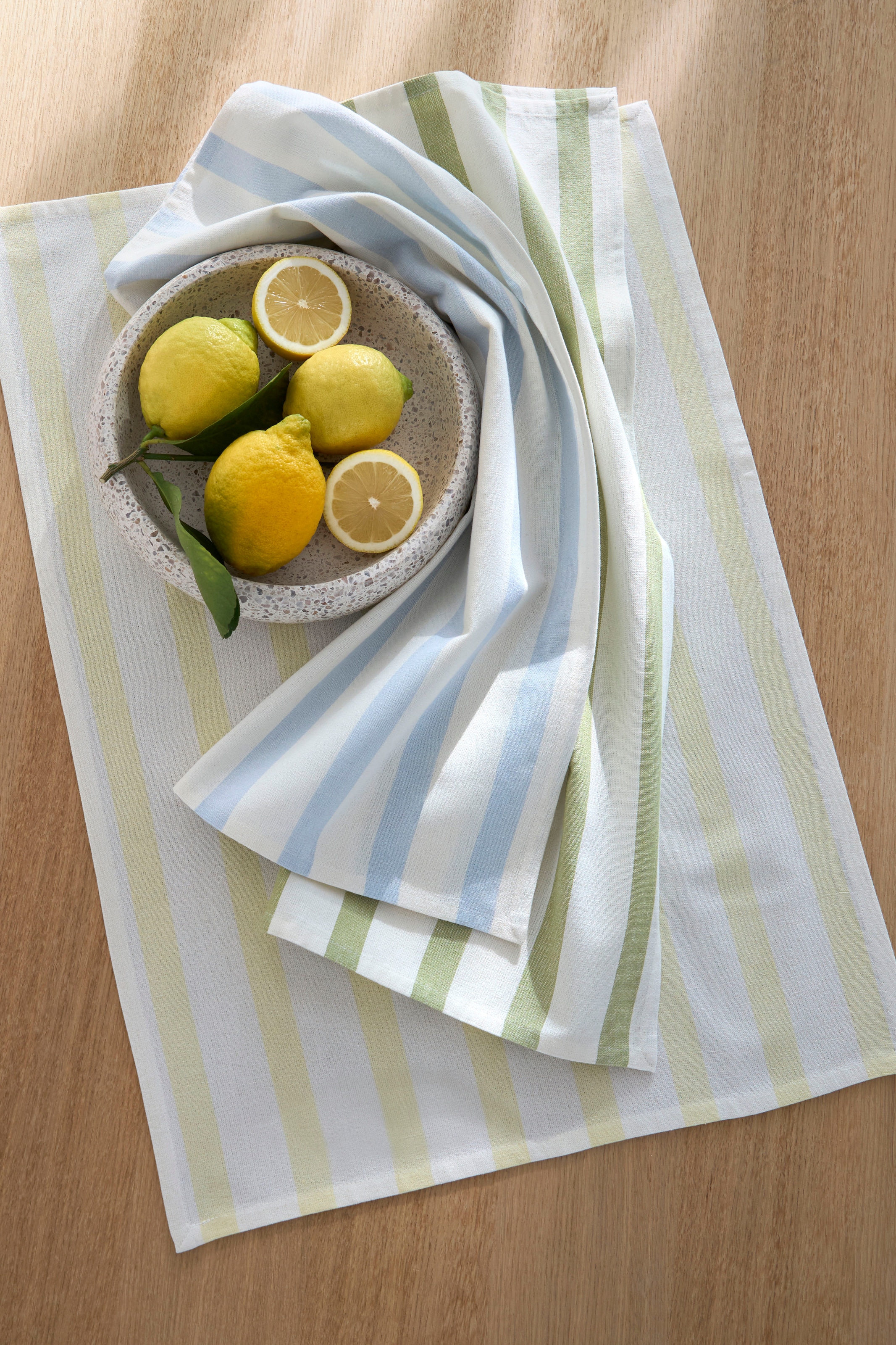 s.Oliver Geschirrtuch »Frevik« 100 % Baumwolle, Stilvolles Design, 3er-Set, Pflegeleicht, premium