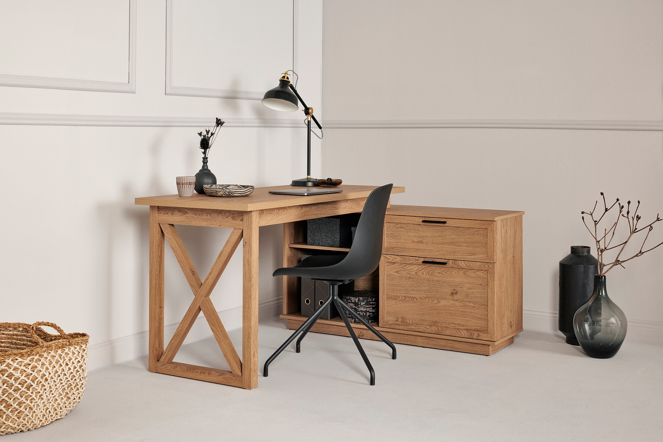 Jahnke Eckschreibtisch »CHALET D 155 E«, (1 St.), im Landhausstil, wechselseitig montierbar