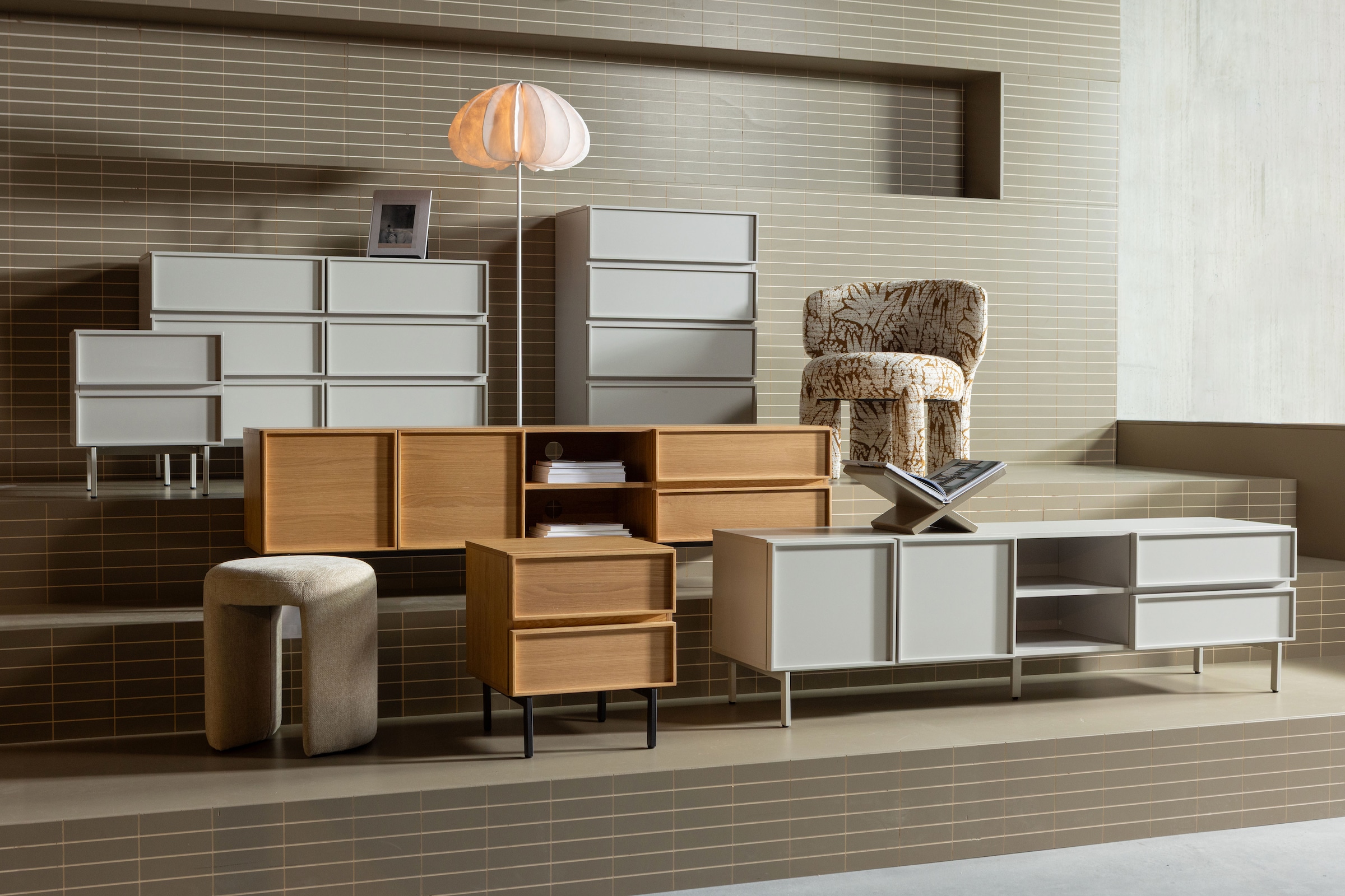 WOOOD Nachtkommode »Tours mit kompakter Ausführung und Melamin-MDF B 45 x T 42 x H 51 cm« Tragkraft Deckplatte 50 kg, kratz- und hitzebeständig