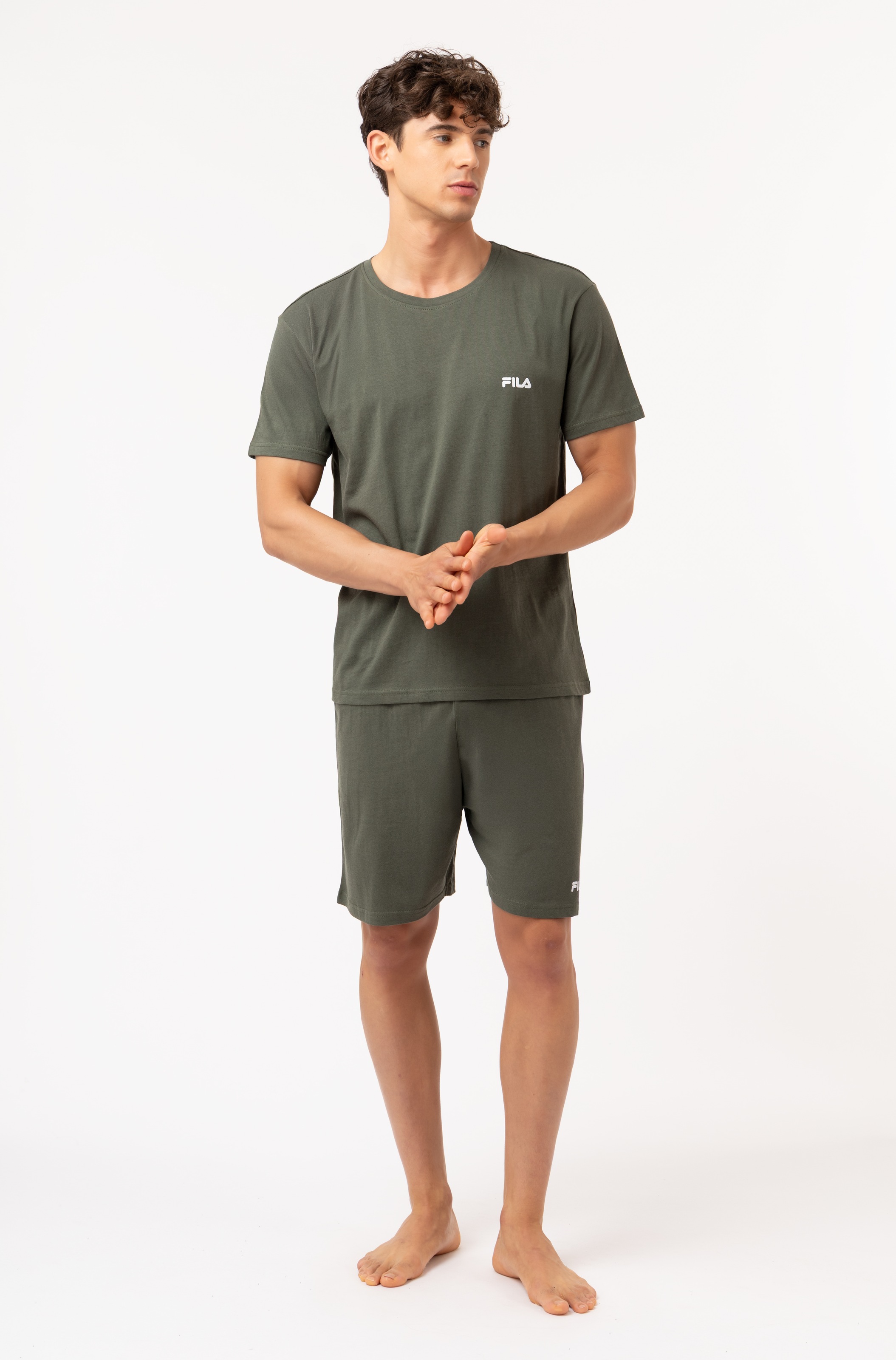 Fila Schlafanzug »MAN JERSEY PYJAMAS« 2 T-Shirt und kurze Hose mit Gummizug