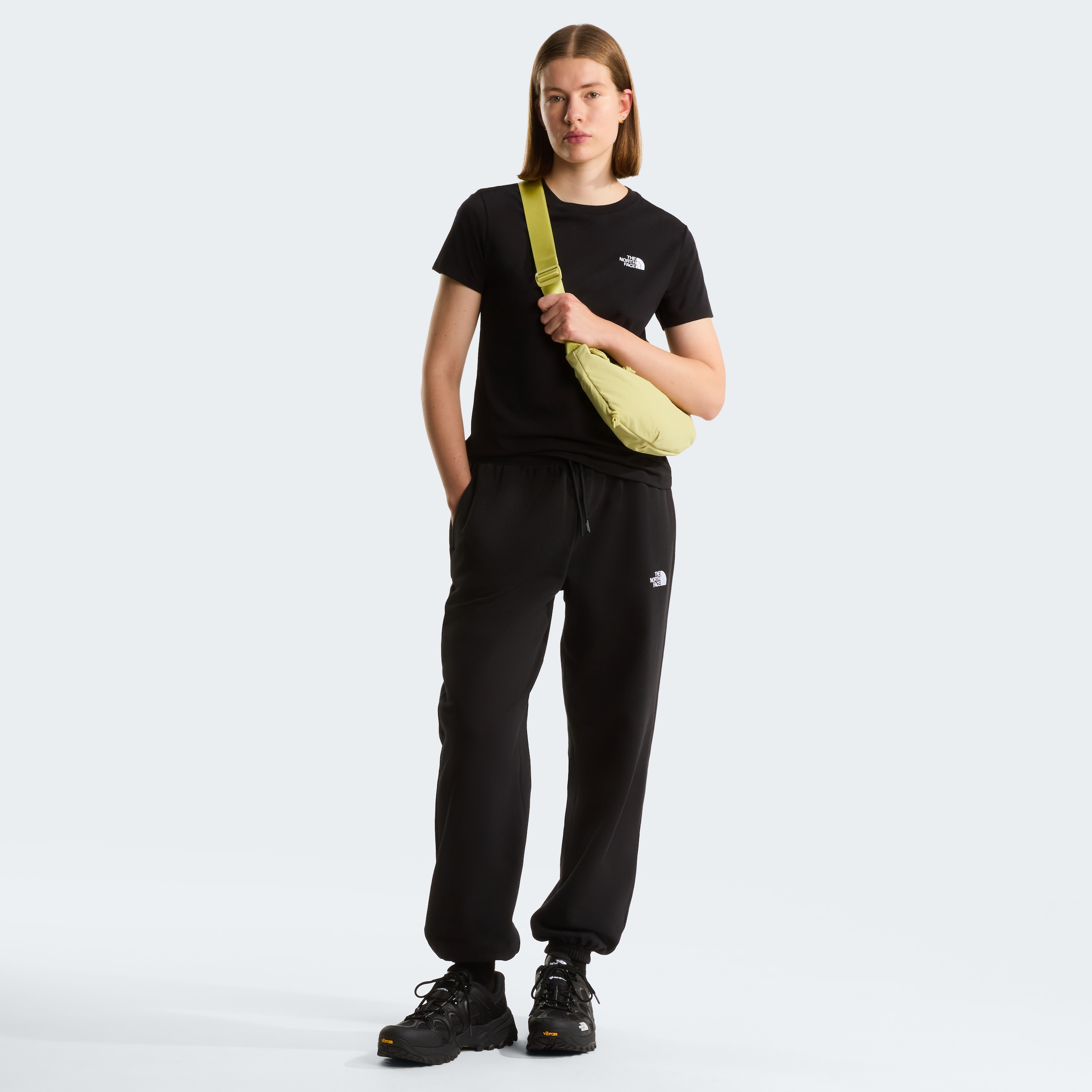 The North Face T-Shirt »W EVOLUTION SIMPLE DOME SLM SHORT SLEEVE« schmaler Schnitt, Kurzarm, für Wandern und Outdoor-Aktivitäten