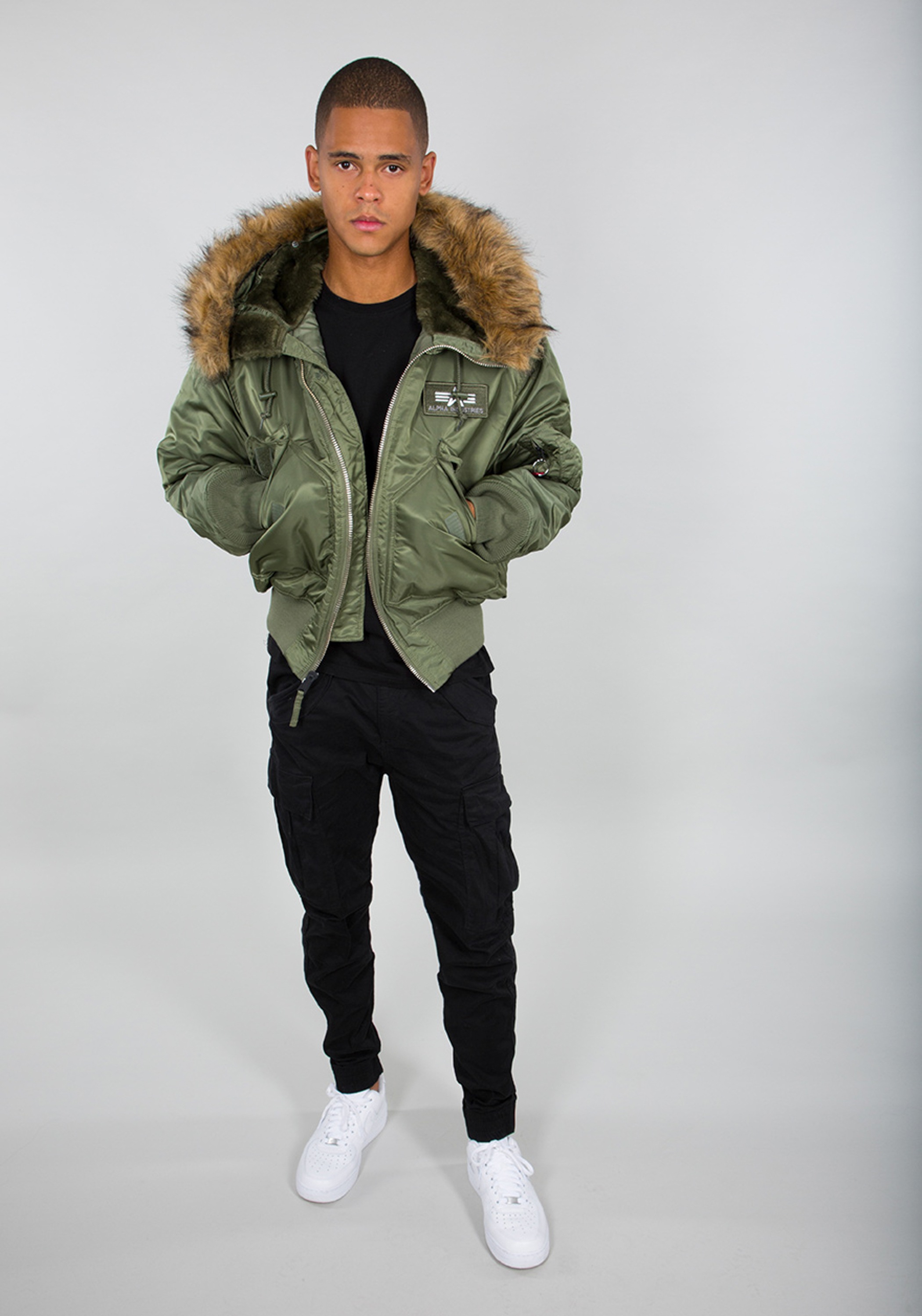 Alpha Industries Winterjacke »Alpha Industries Men - Bomber Jackets 45/P Hooded«