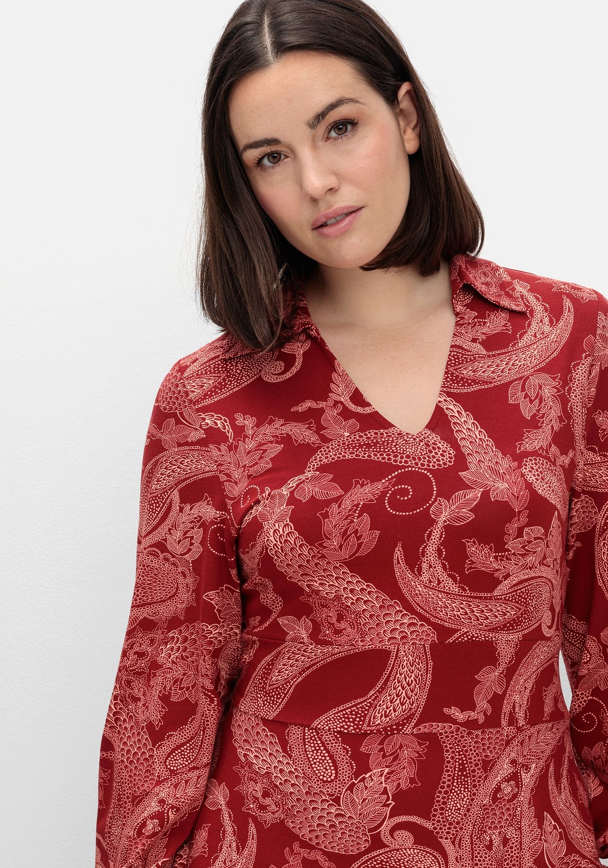 Sheego Jerseykleid »Jerseykleid mit Paisleydruck und Blusenkragen«