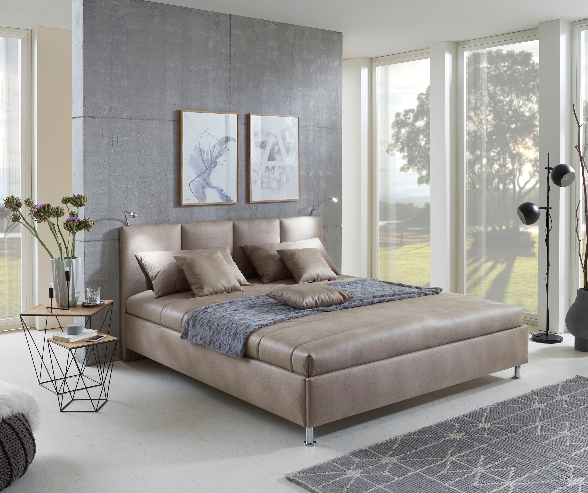 Westfalia Schlafkomfort Bett mit Bezug aus Microvelours in Lederoptik, vormontierte Schrauben