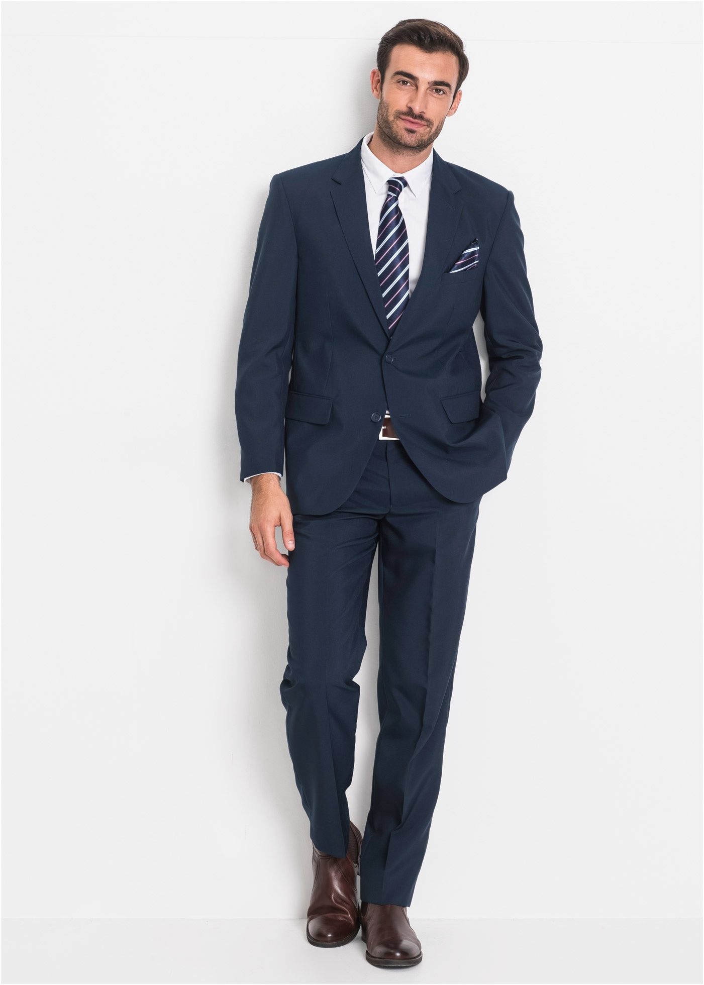 bonprix Anzug »Anzug (2-tlg. Set), Regular Fit« Set, 2 Stk. tlg. regular fit Anzug (2-tlg. Set) in Regular Fit
