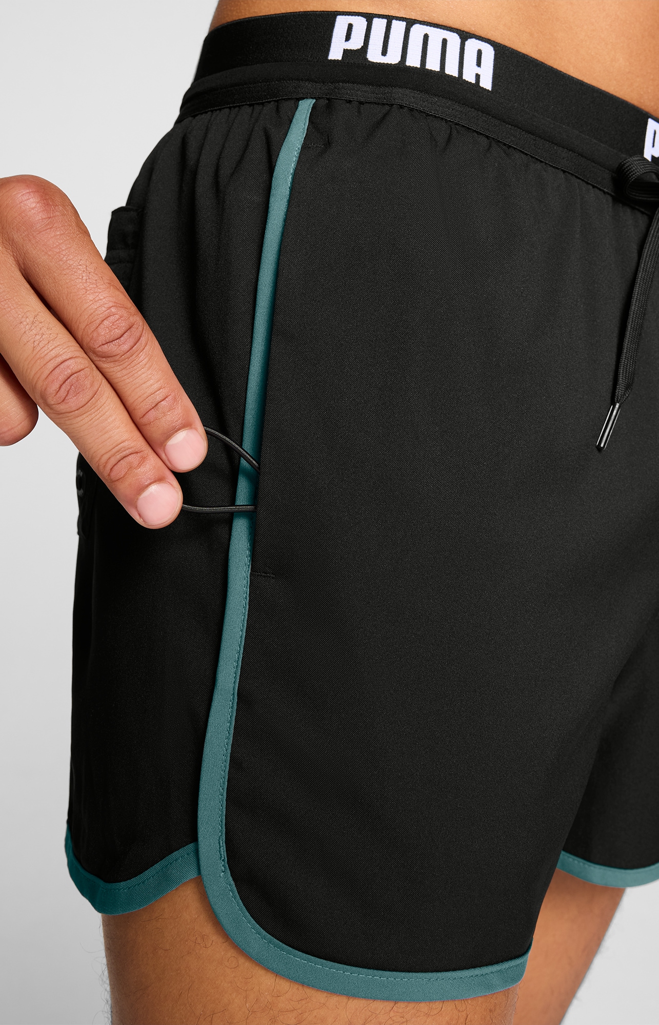 PUMA Badeshorts »PUMA SWIM MEN TRACK SHORT SHORTS« mit Gummizug und Bindekordel