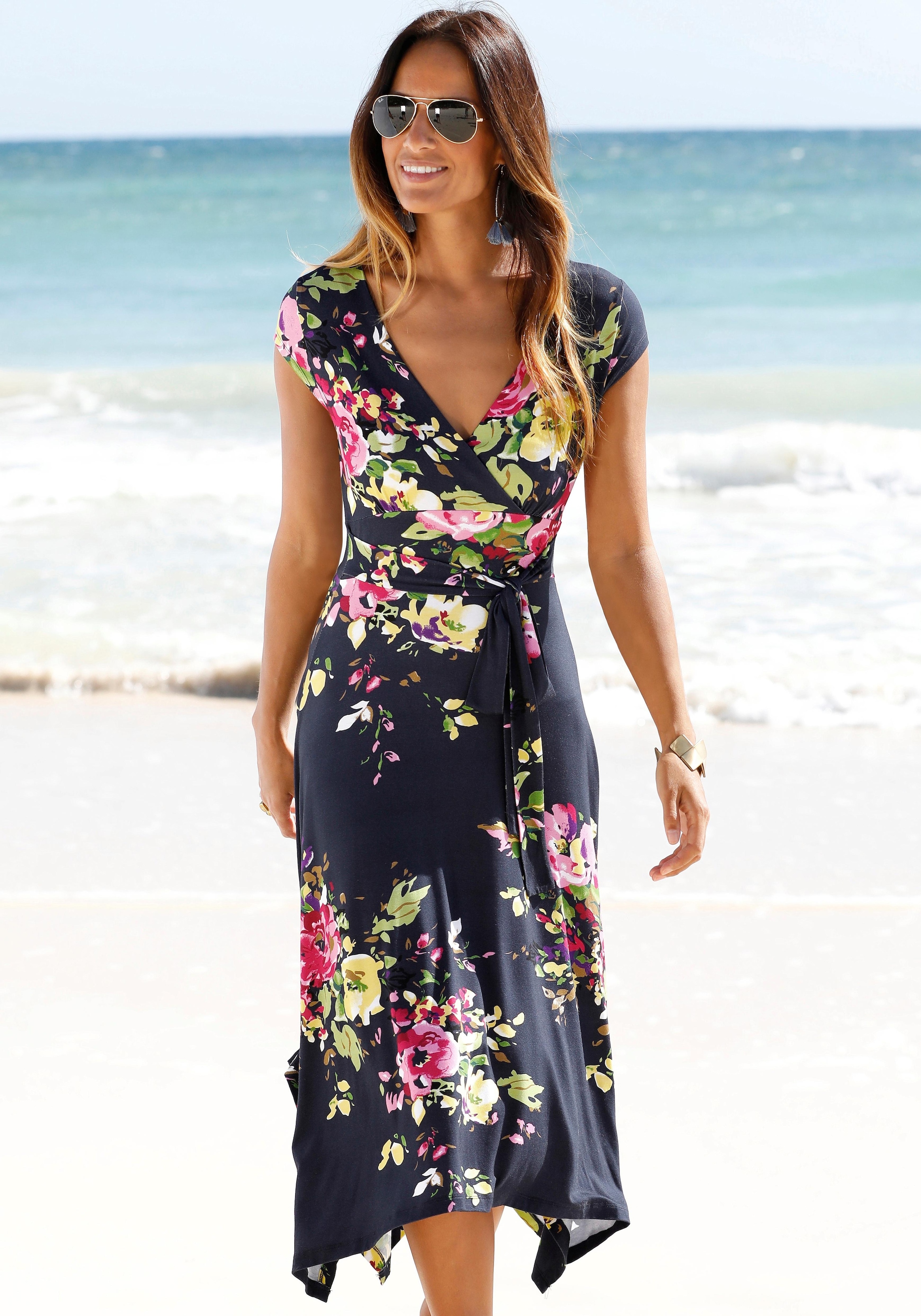Beachtime Sommerkleid, mit Zipfelsaum bestellen OTTO bei