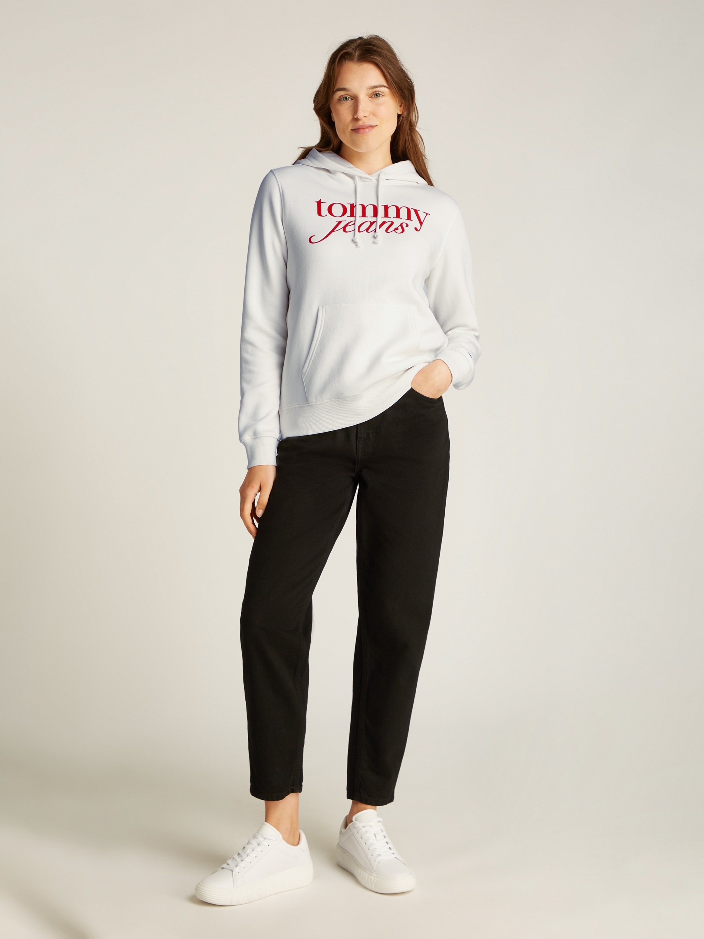 Tommy Jeans Hoodie »TJW REG ESS LOGO HOODIE EXT«, mit Logodruck, Stickerei
