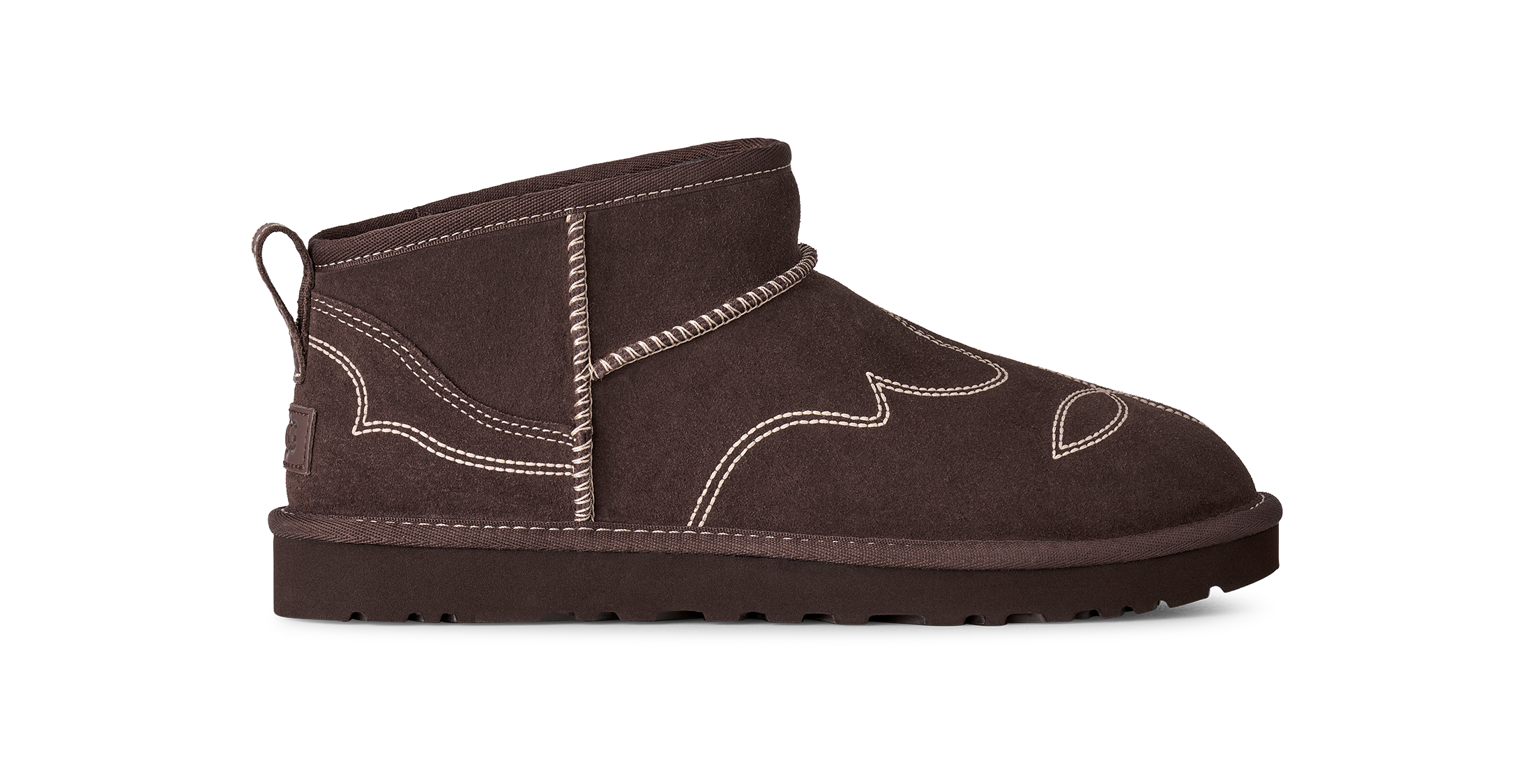 UGG Schlupfboots »UNISEX, M CLASSIC ULTRA MINI WESTERN«  Boots mit Logo-Aufnäher an der Ferse
