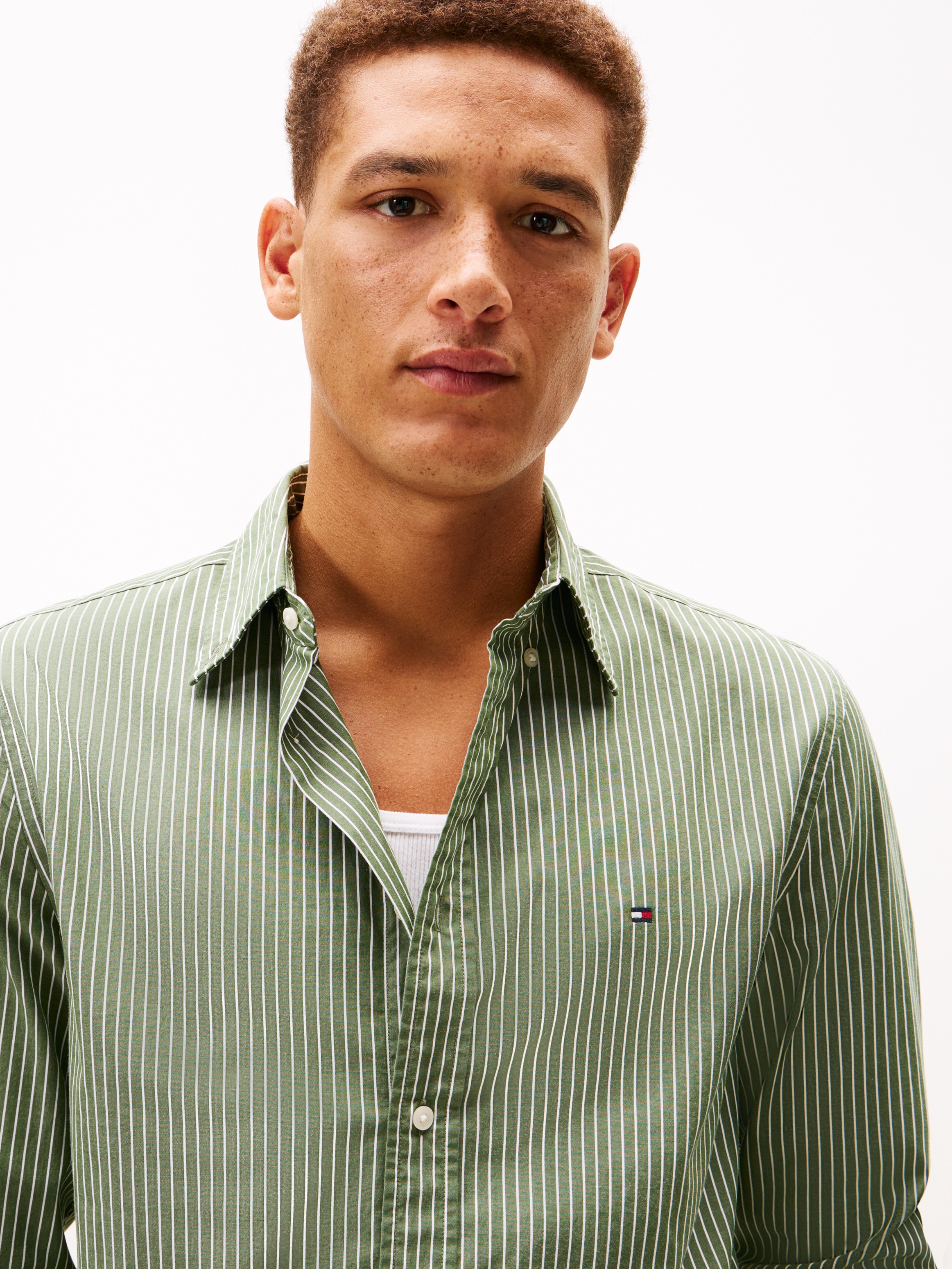 Tommy Hilfiger Langarmhemd »CORE HAIRLINE POPLIN« regular fit, Button-down-Kragen, fein gestreift