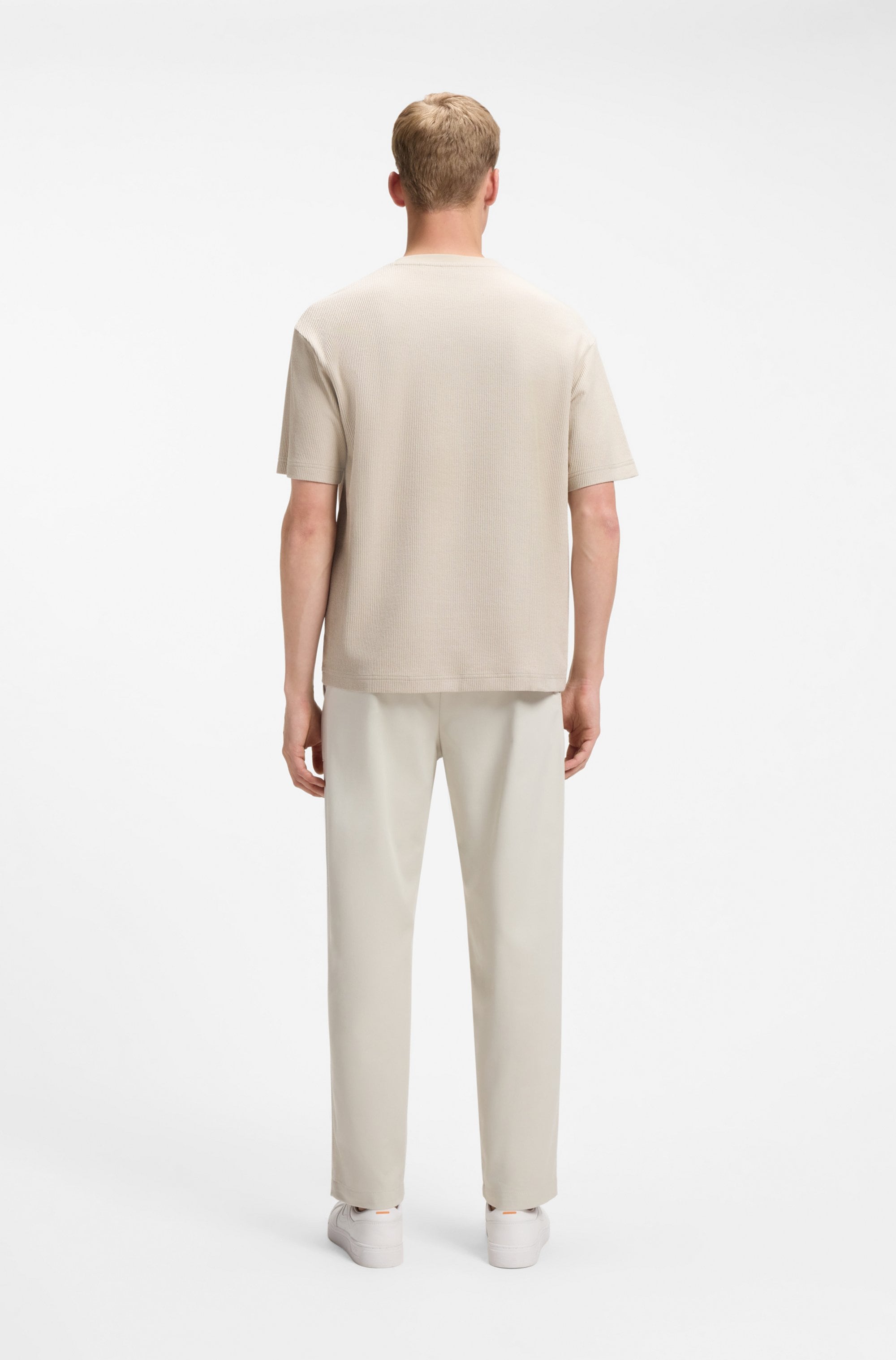 BOSS ORANGE T-Shirt Rundhalsausschnitt, Relaxed Fit, tonales Logo