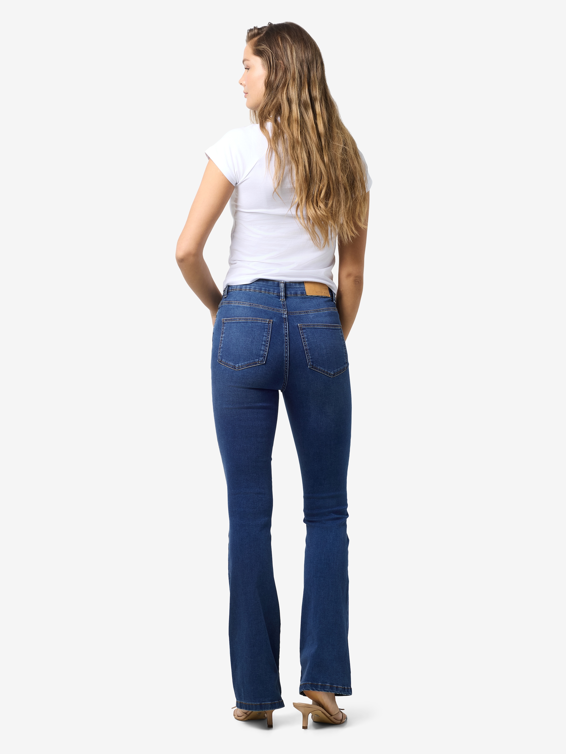 Noisy may High-waist-Jeans »NMSALLIE HW FLARE JEAN VI021MB FWD NOOS«