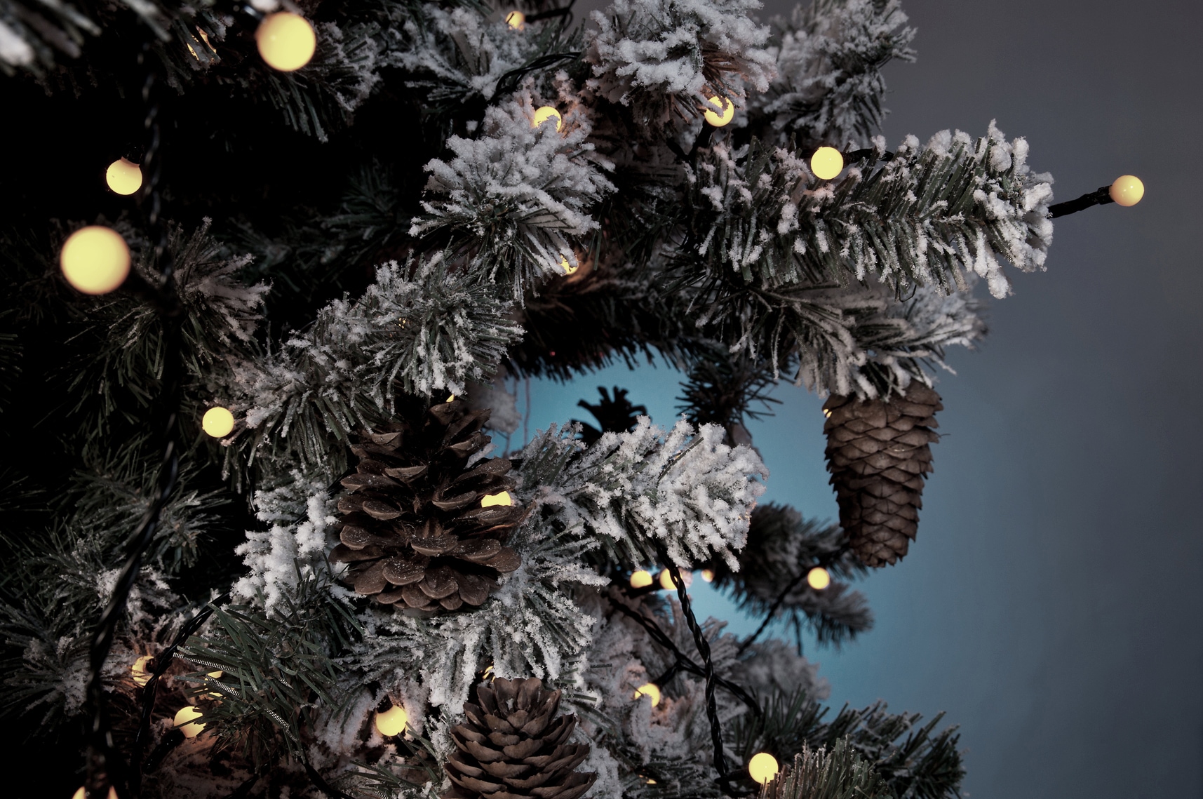 KONSTSMIDE LED-Lichterkette »Weihnachtsdeko aussen«, 160 St.-flammig, LED  Globelichterkette, runde Dioden, 160 warm weiße Dioden bei OTTO | Lichterketten
