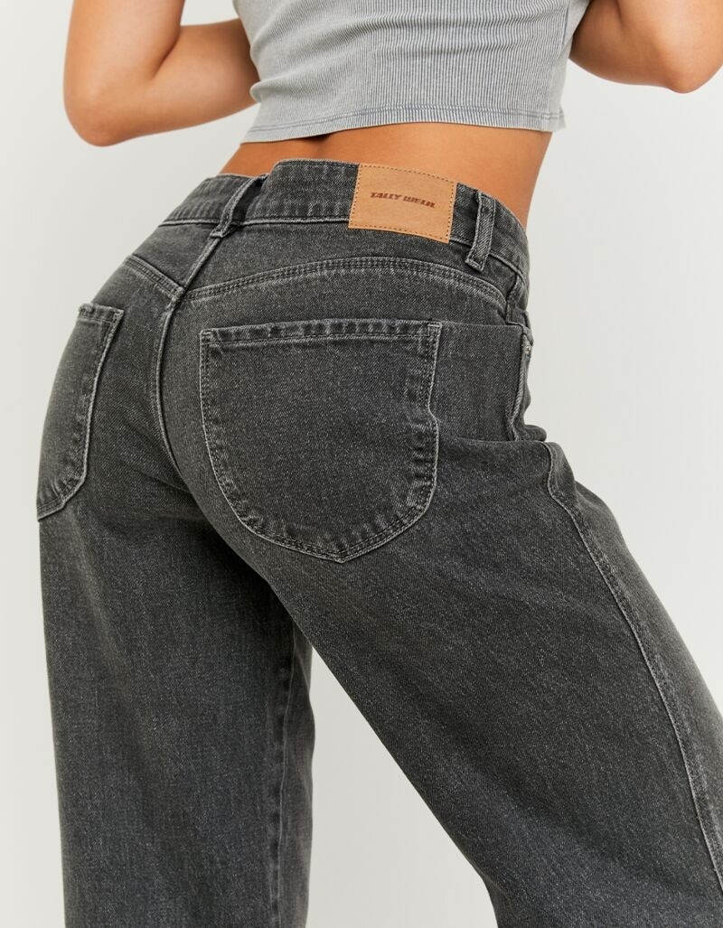 Tally Weijl Low-rise-Jeans »SPADEPALLAS« Baumwollmischung, Low-Waist mit geradem Beinverlauf und Strass-Anhänge