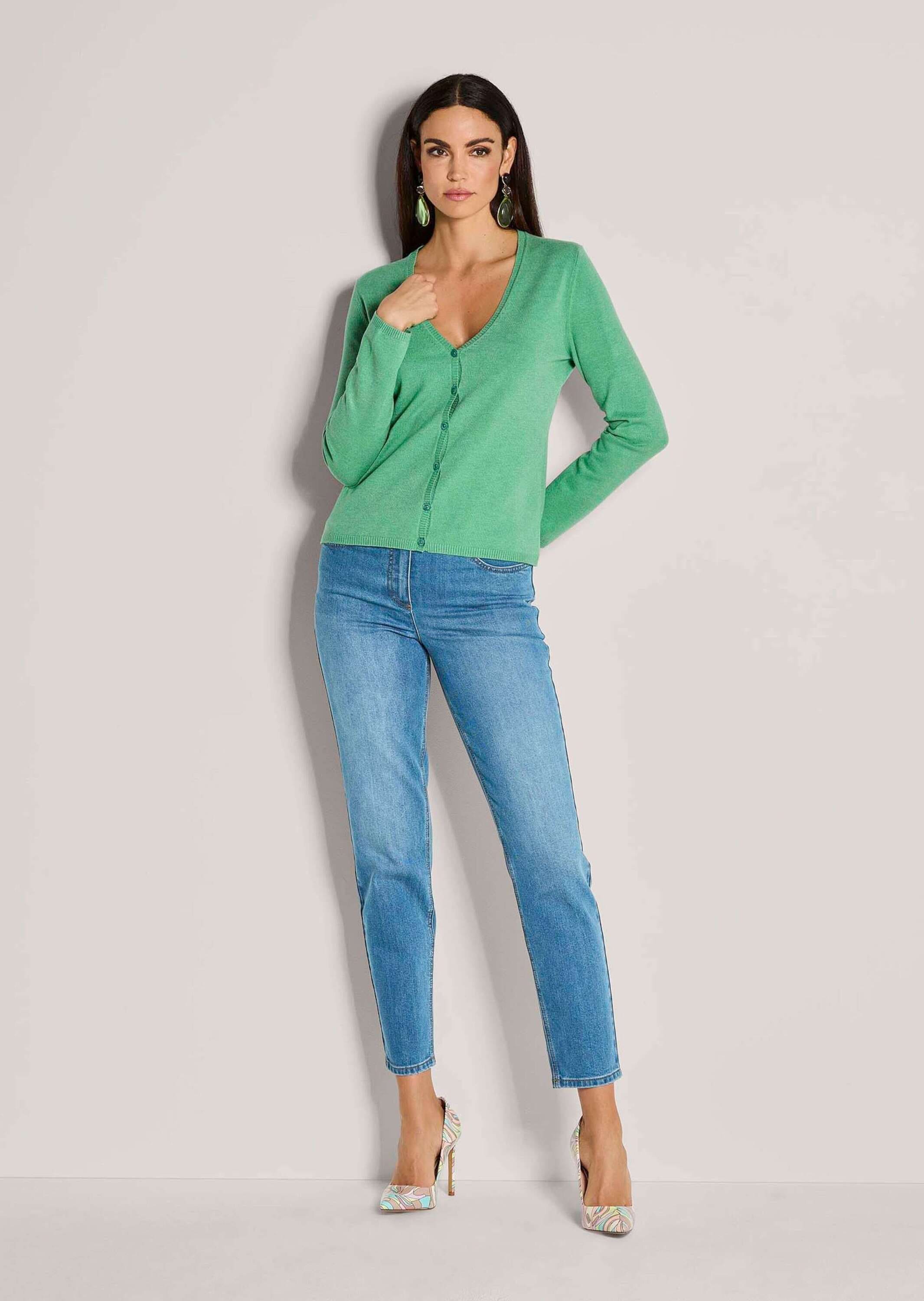 MADELEINE Strickjacke »Strickjacke Langarm Jacke im Feinstrick mit V-Ausschnitt«