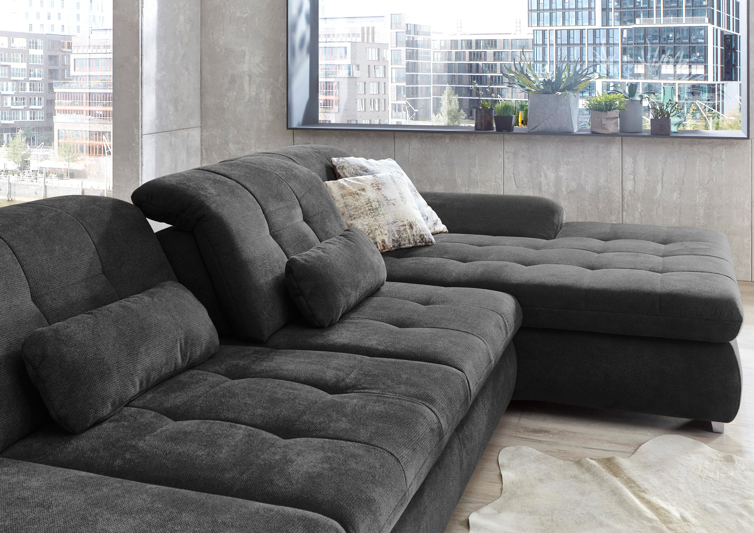 Die PlanBar Ecksofa »MP-IN17004 L-Form«, wahlweise mit Bettfunktion, Sitztiefen- und Kopfteilverstellung