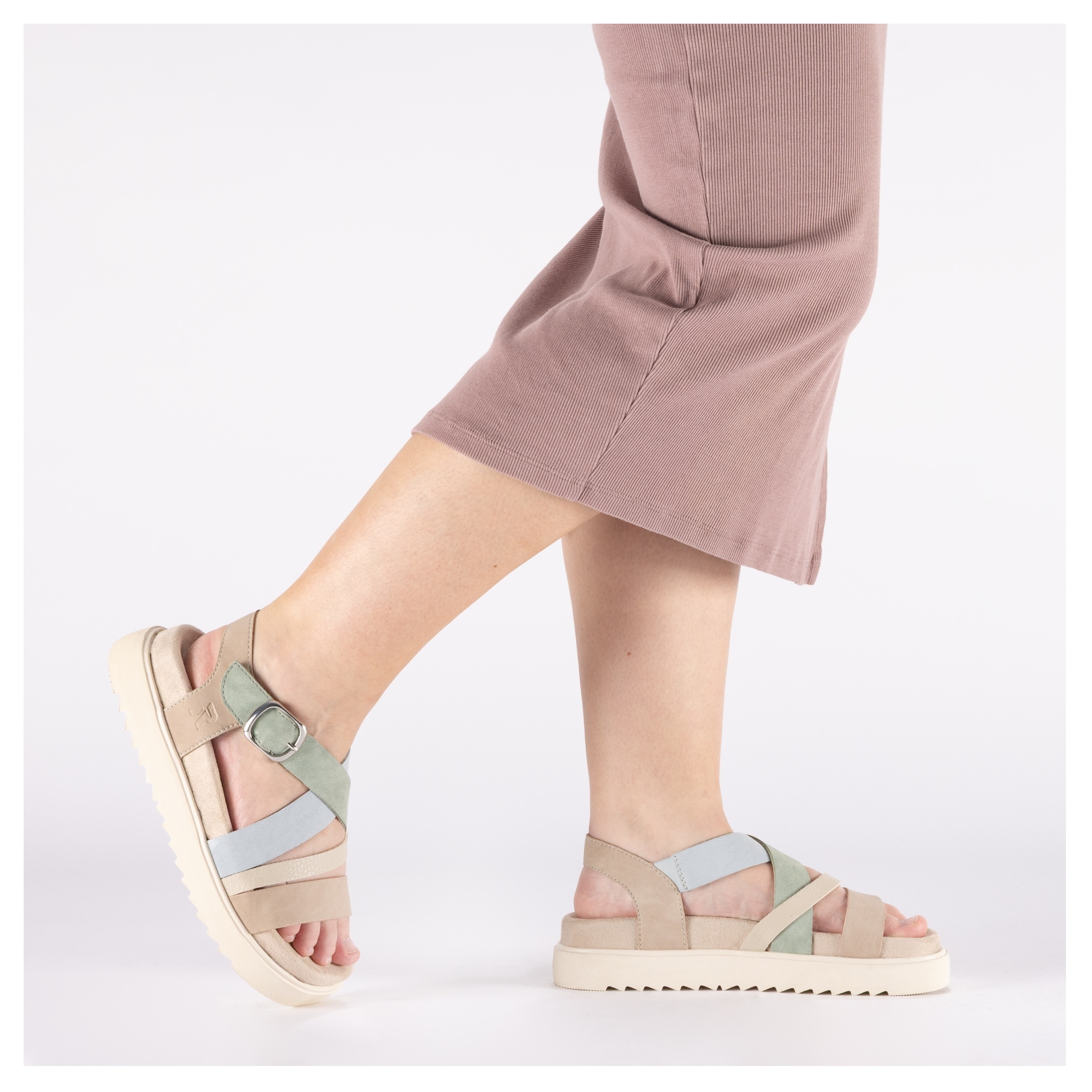 Rieker Plateausandale  Sandalette, Urlaubsschuh, Sommerschuh mit Klett-Riemchen