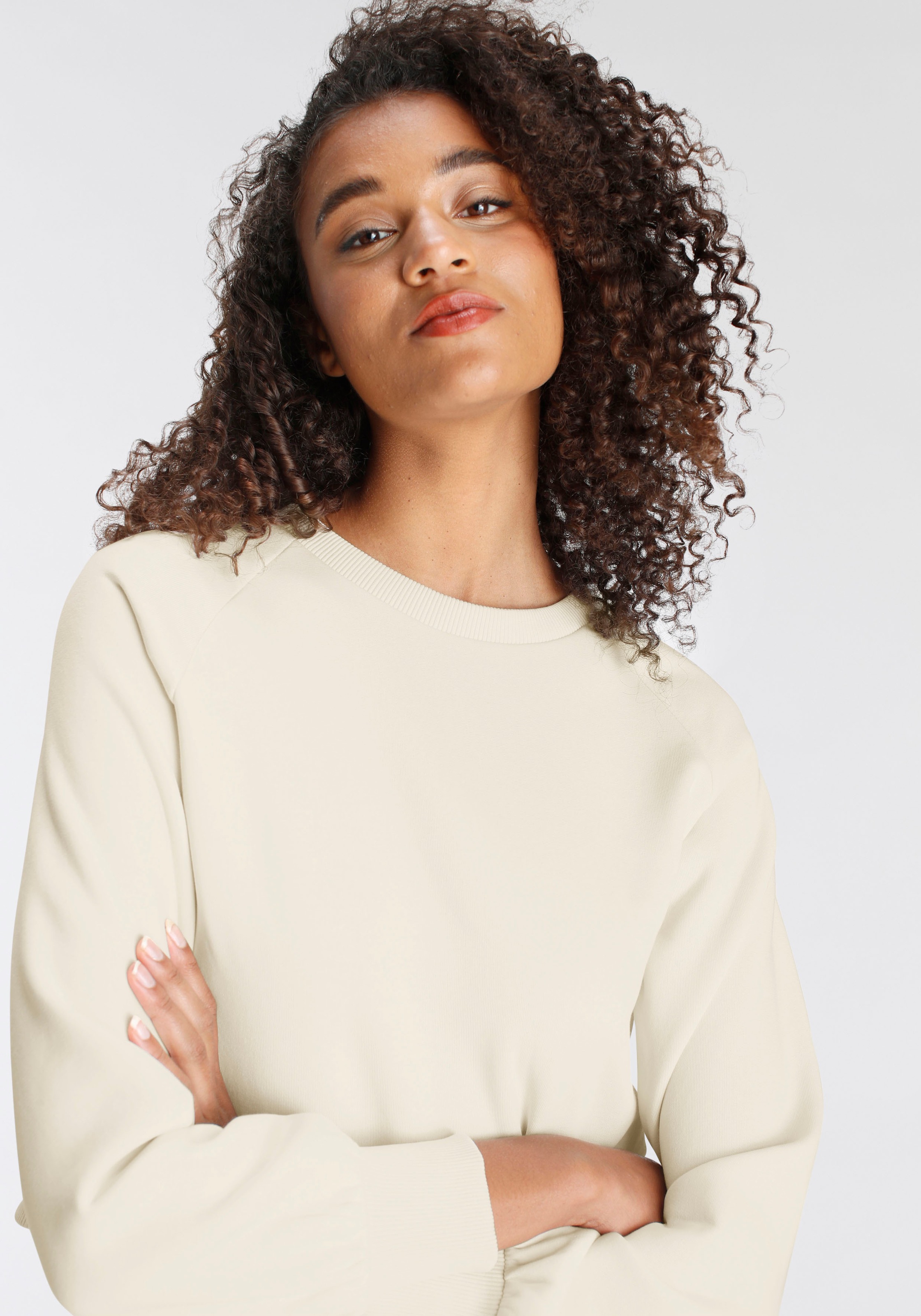 LSCN by LASCANA Sweatshirt, mit Ziernähten, Loungeanzug